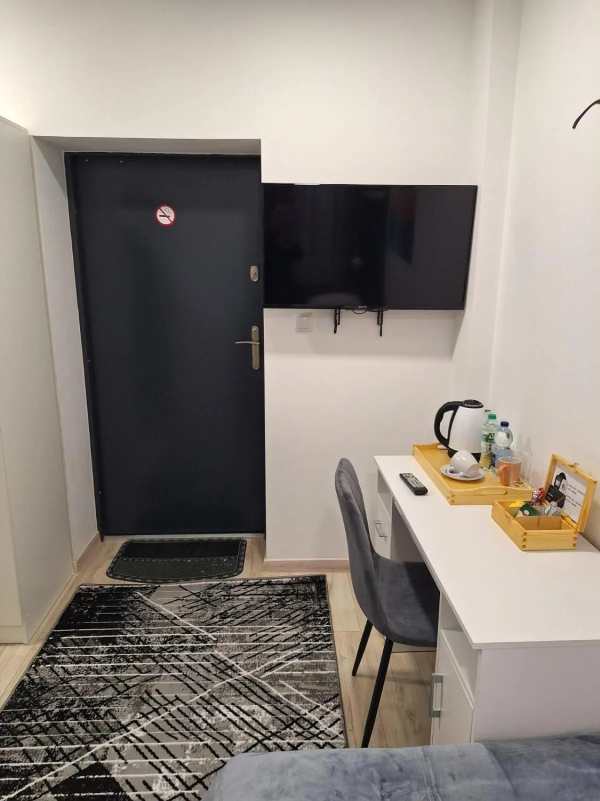 Comfort Stay, EV, Parking