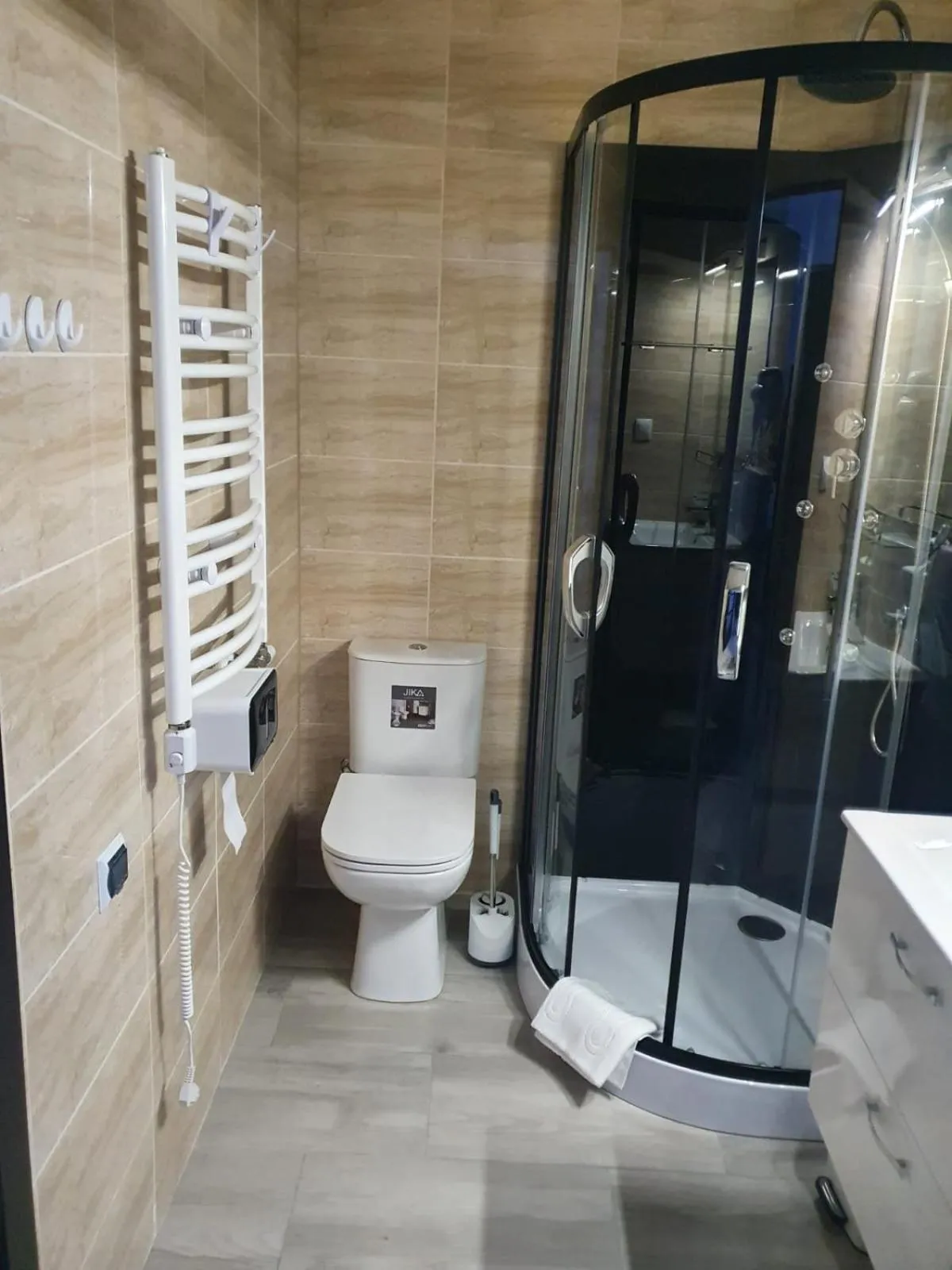 Comfort Stay, EV, Parking