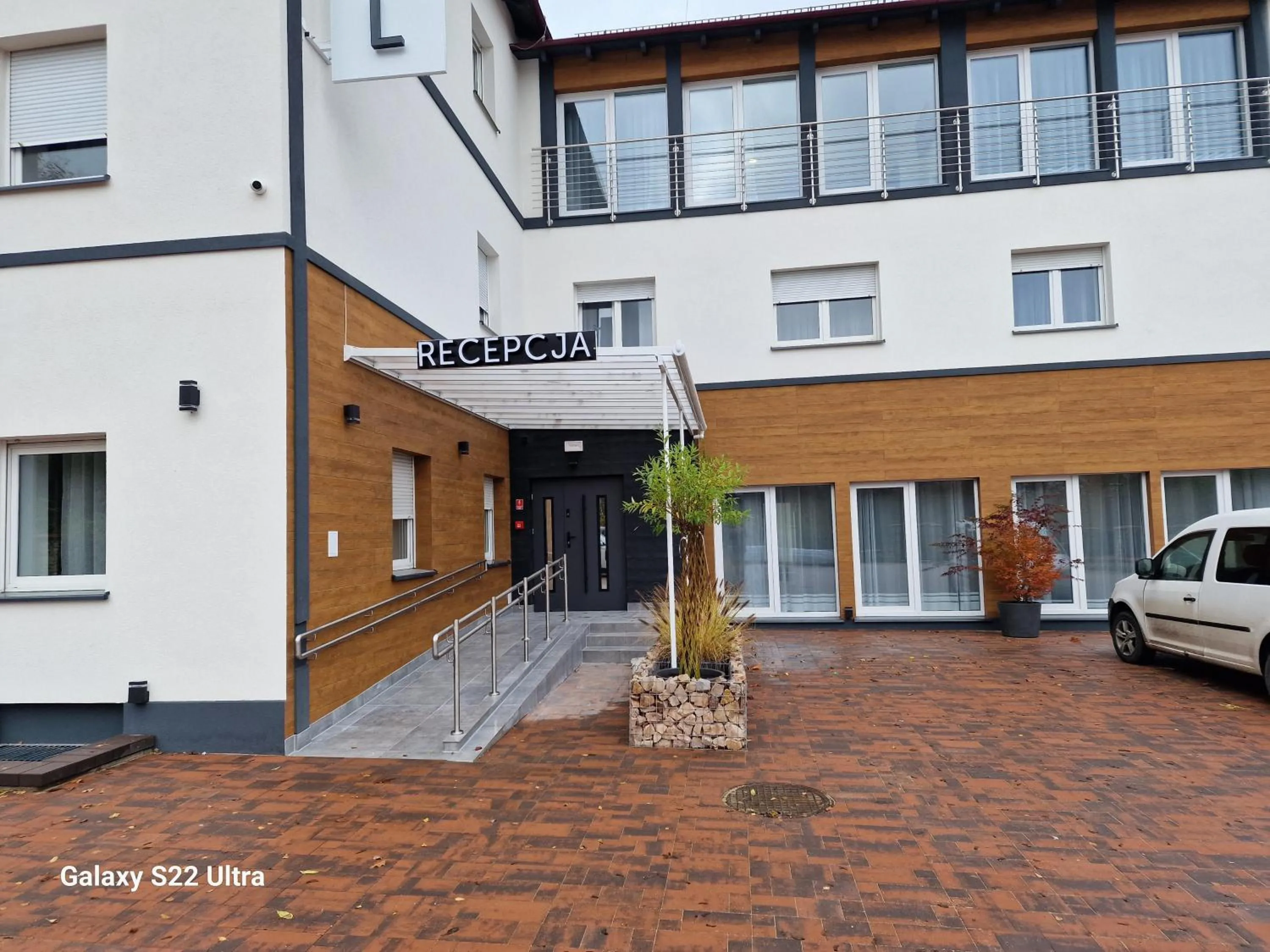 Property building in Comfort Stay, EV, Parking