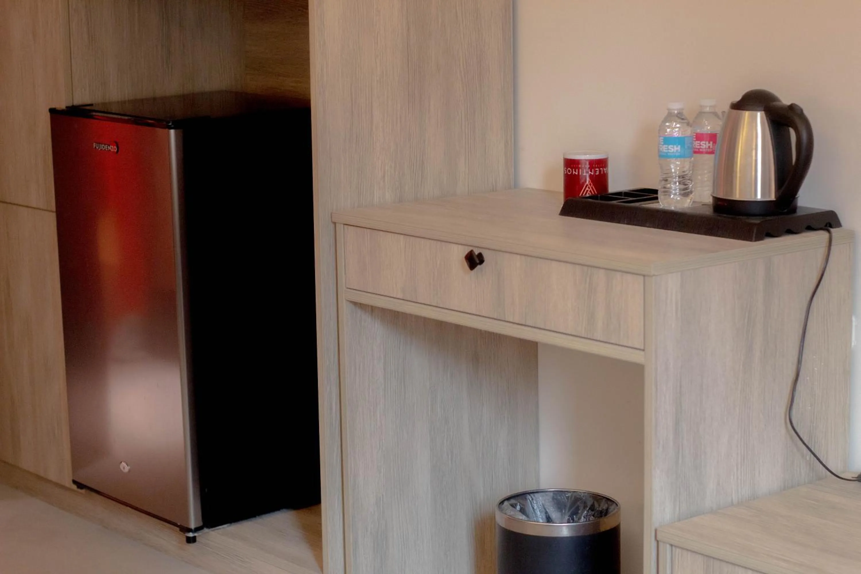 Coffee/tea facilities in Valentino's Hotel