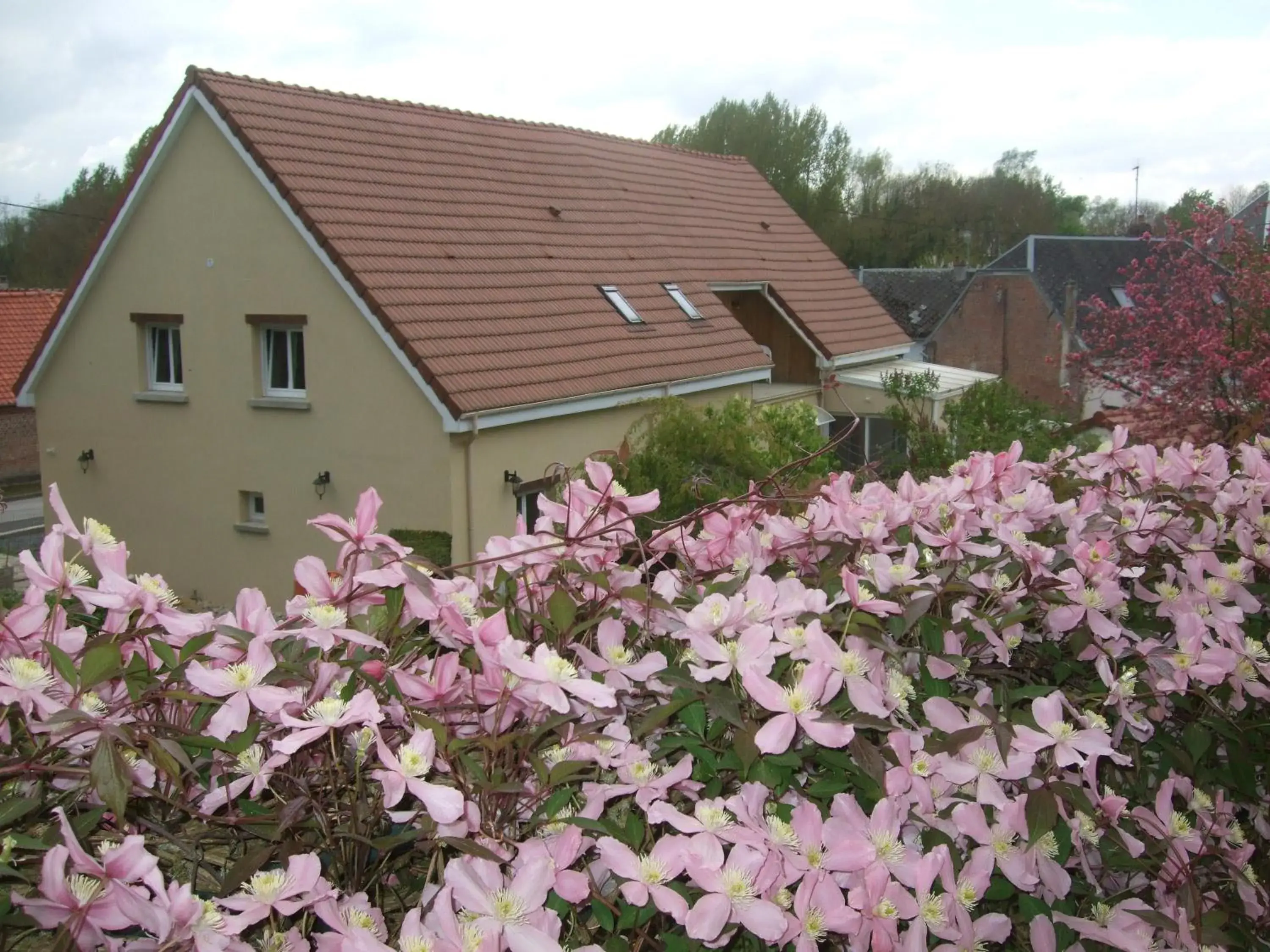 Suite with Garden View - single occupancy in Au Chardon Bleu Suite with Garden View - single occupancy in Au Chardon Bleu