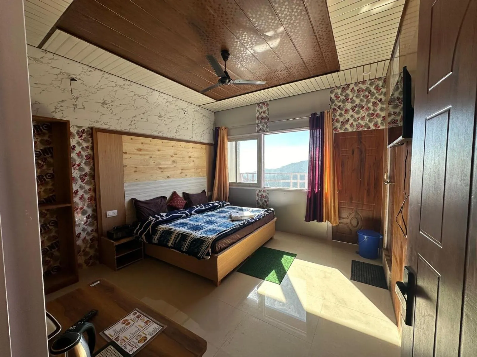Kanatal's Valley View INN