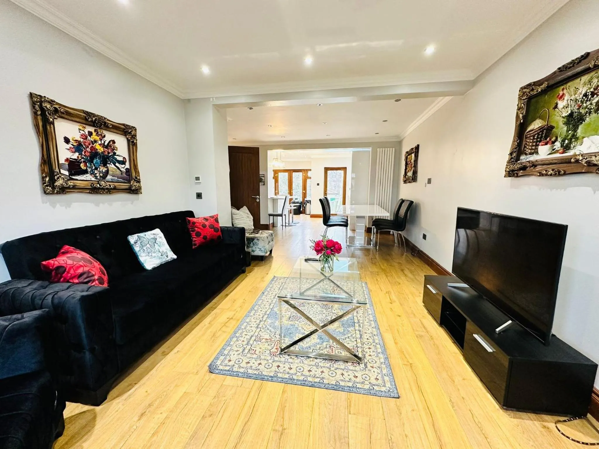 Spacious 6 Bed Residence in Wembly, London