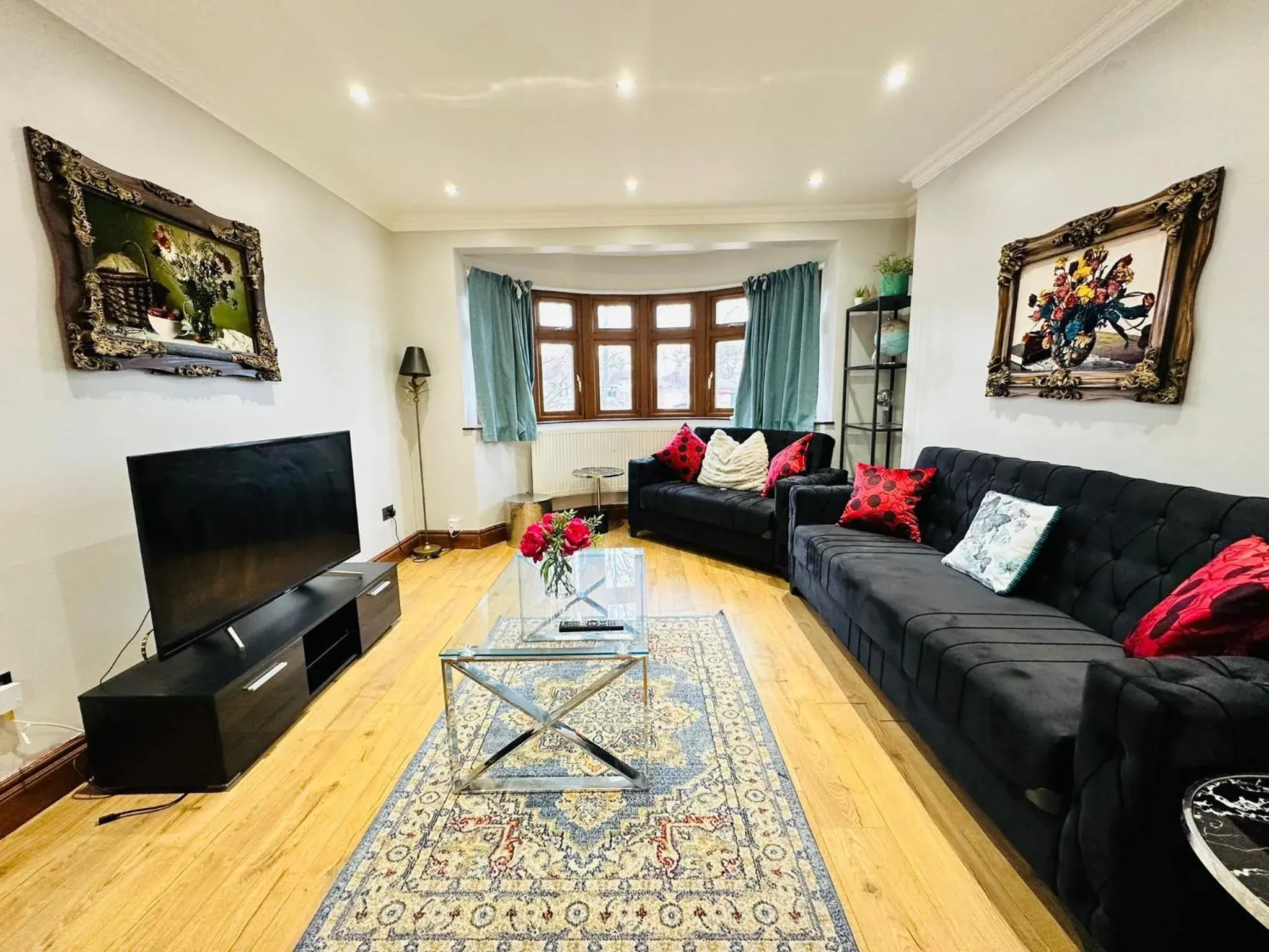 Spacious 6 Bed Residence in Wembly, London Spacious 6 Bed Residence in Wembly, London