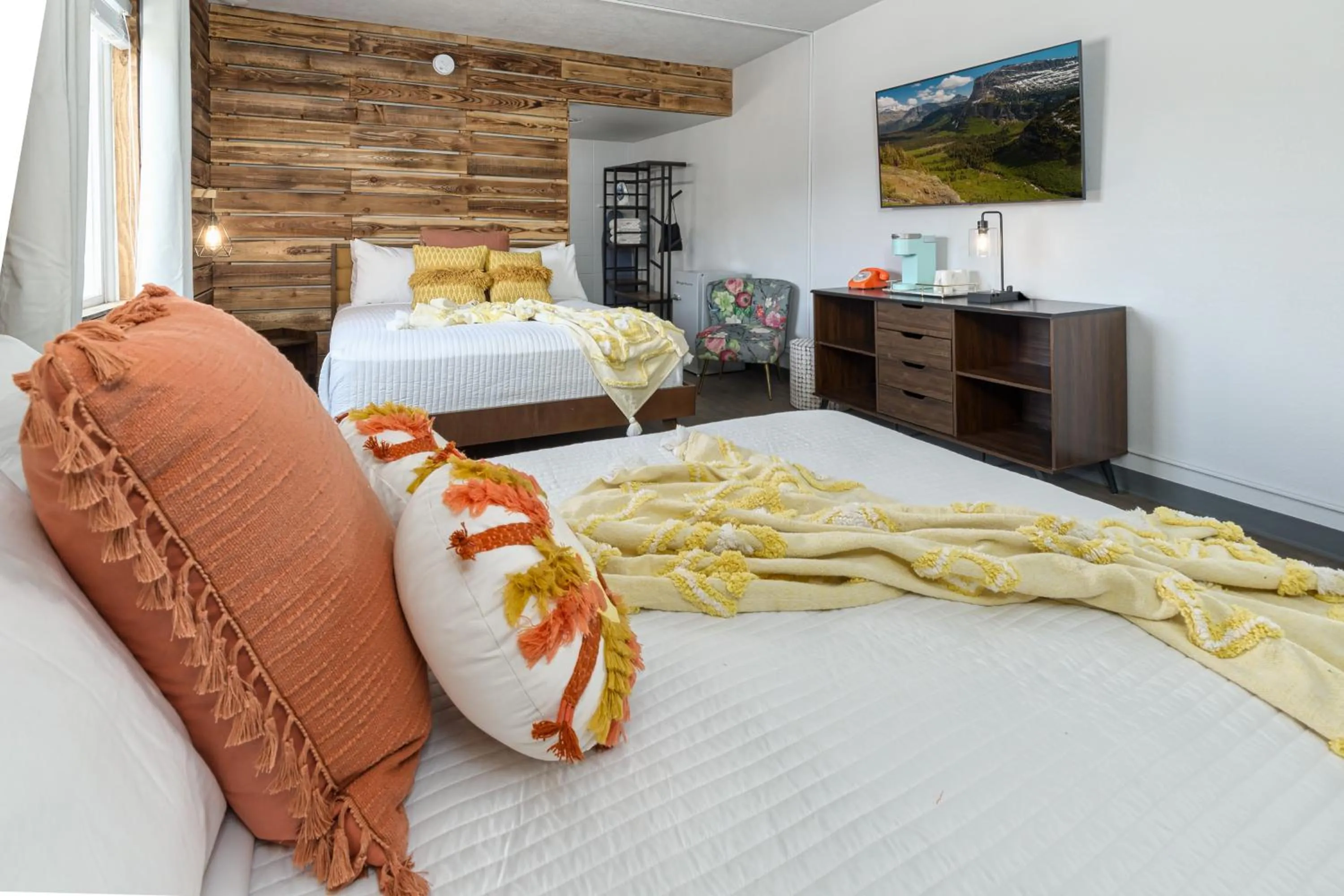 Bedroom in Bel Aire Motel