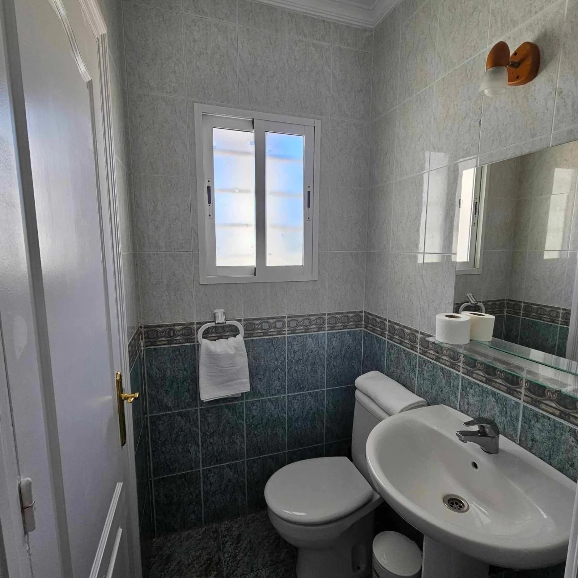 Shower in Marazul By Fitzgeralds