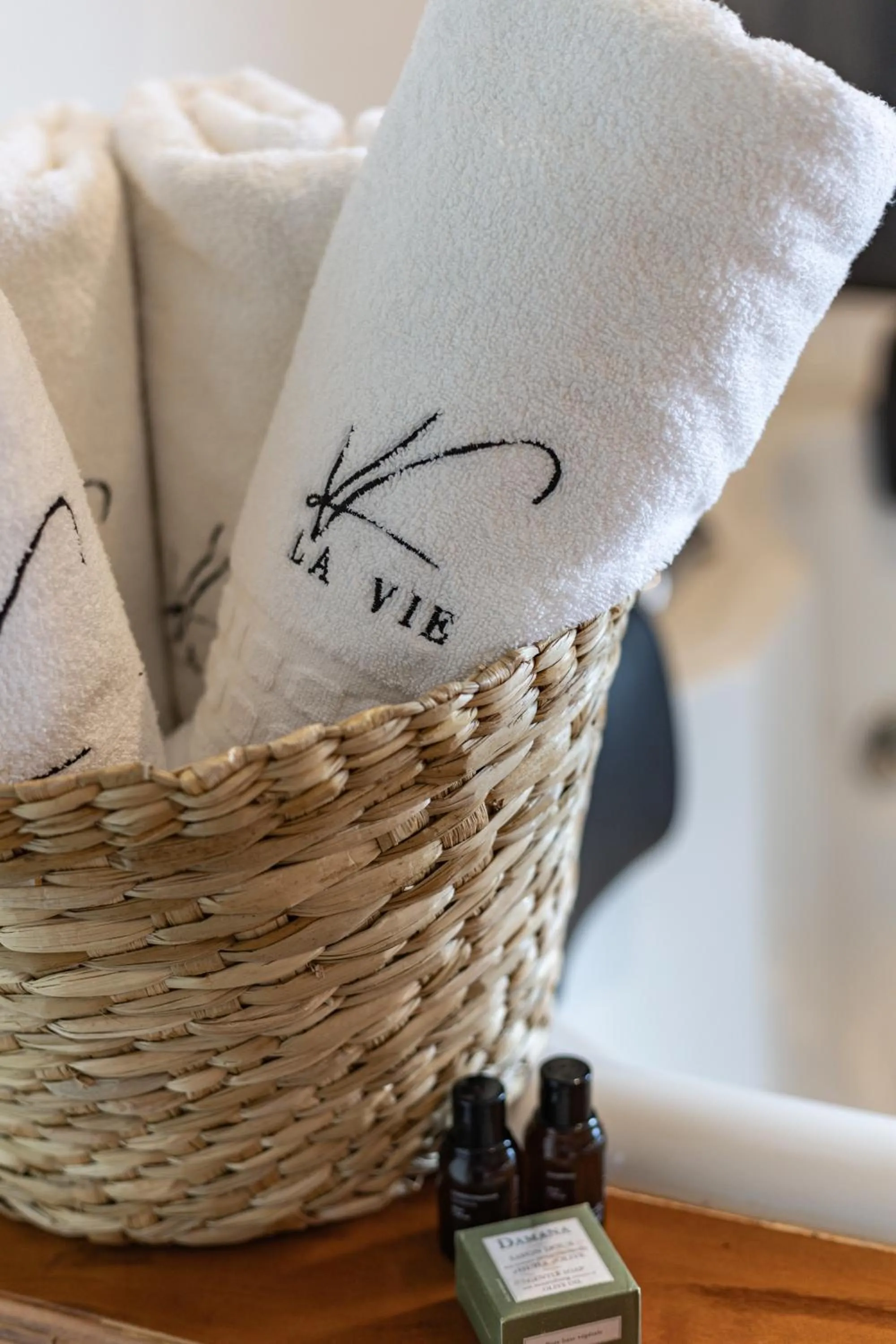 towels in La Vita Pousada de Charme