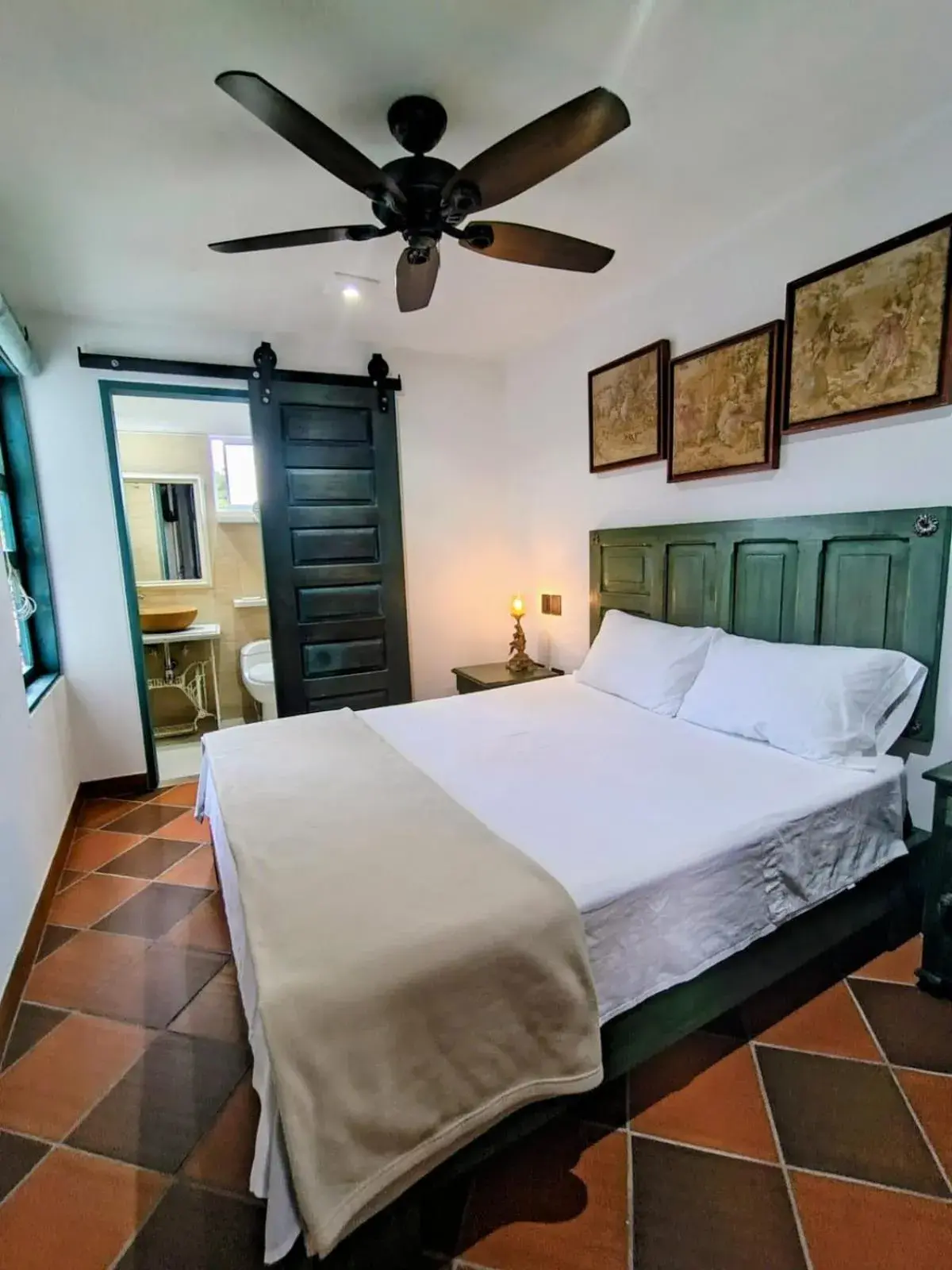 Deluxe Double Room in Casa Silva - Hotel Cafe Deluxe Double Room in Casa Silva - Hotel Cafe