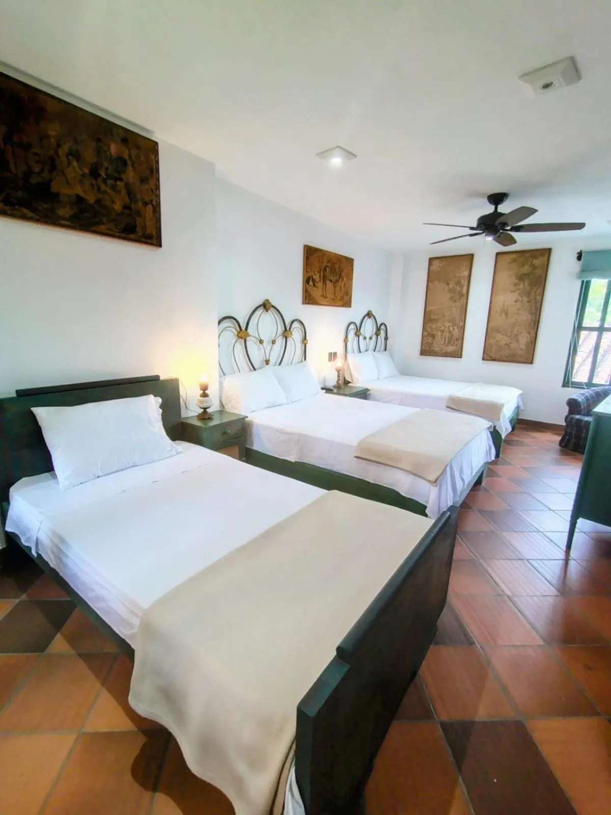 Photo of the whole room in Casa Silva - Hotel Cafe