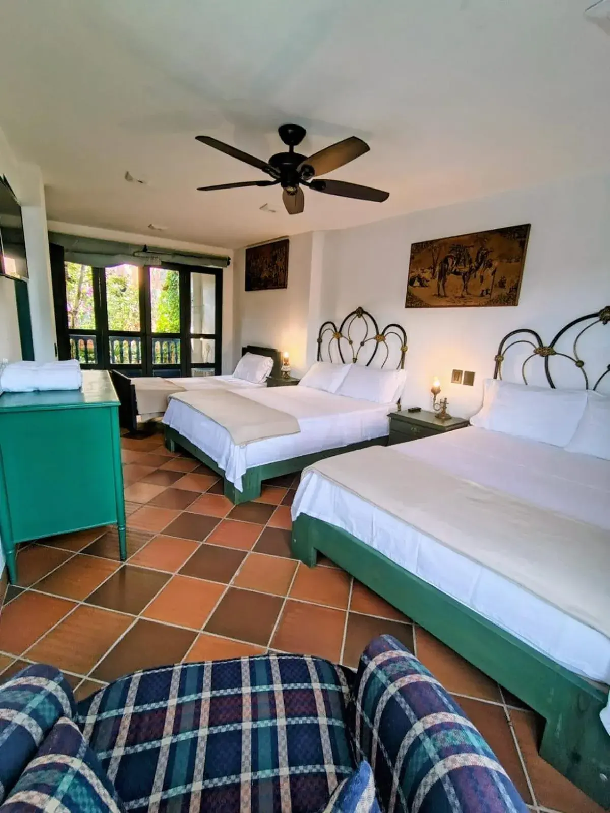 Family Room with Garden View in Casa Silva - Hotel Cafe Family Room with Garden View in Casa Silva - Hotel Cafe