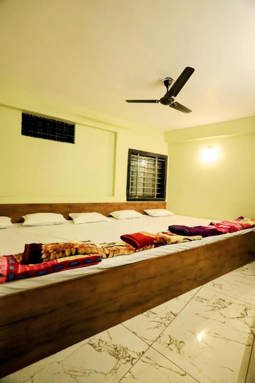 Bed in Hotel Ratnam Palace Maheshwar
