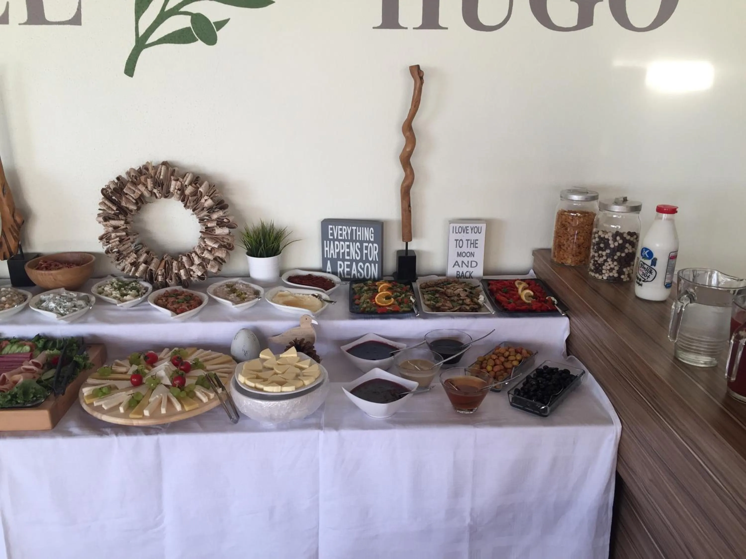 Buffet breakfast in Hotel Hugo