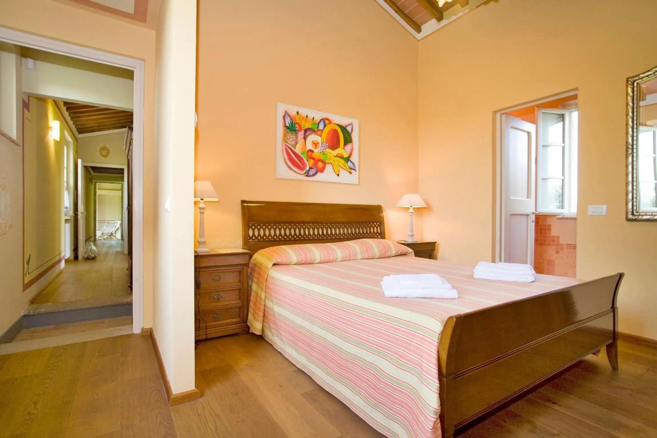 Photo of the whole room, Bed in Villa Gourmet