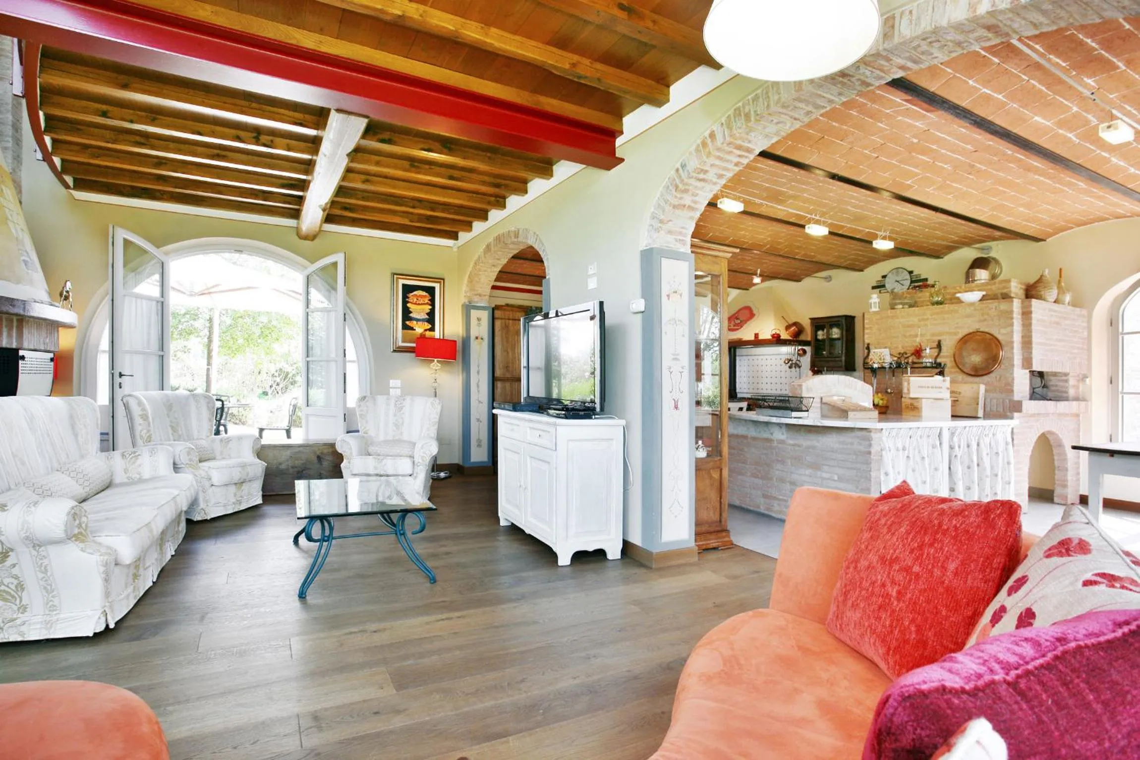 Communal lounge/ TV room in Villa Gourmet