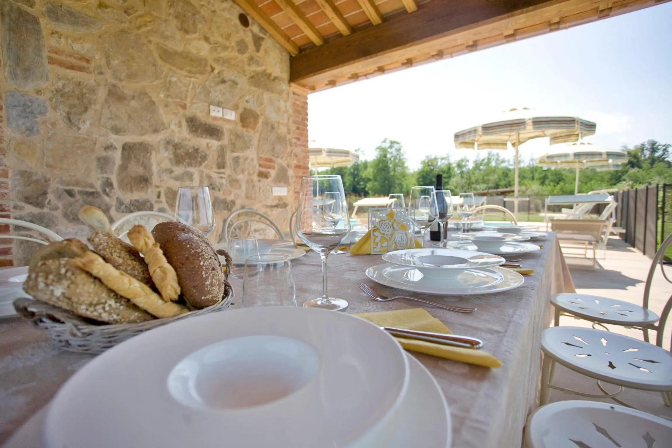 Swimming pool in Villa Gourmet