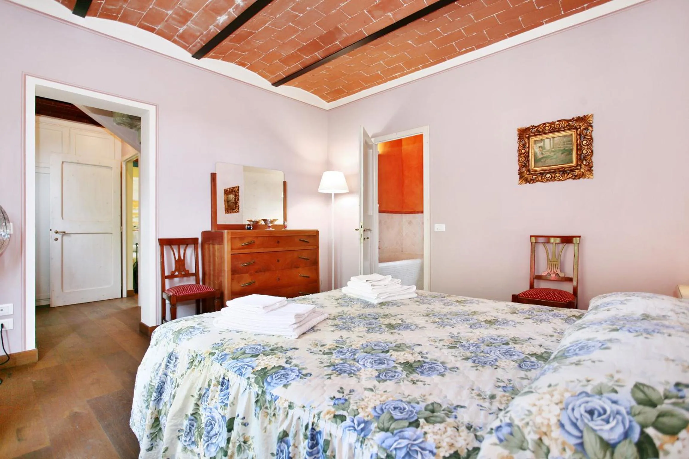 Bedroom, Bed in Villa Gourmet