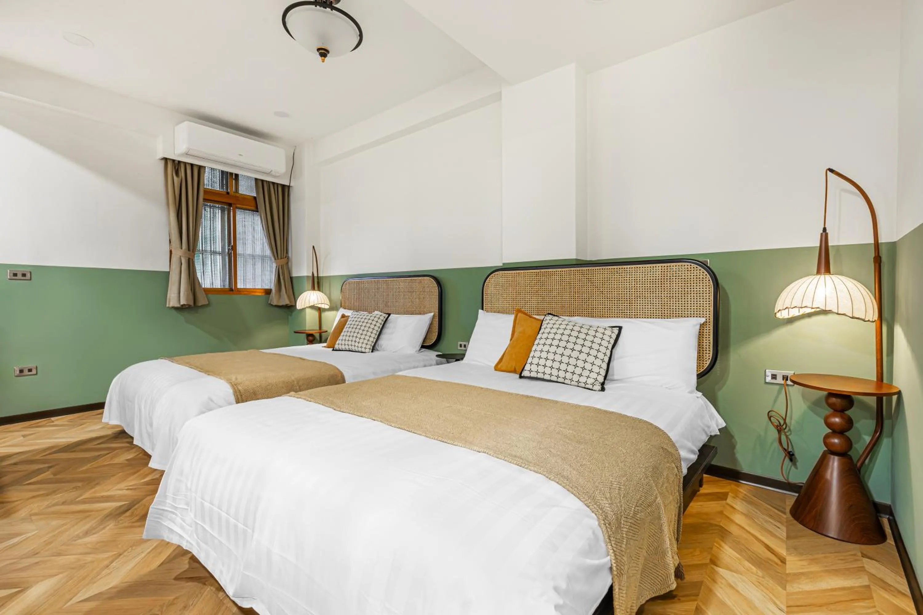 Bed in Jiufen Nostalgic Inn