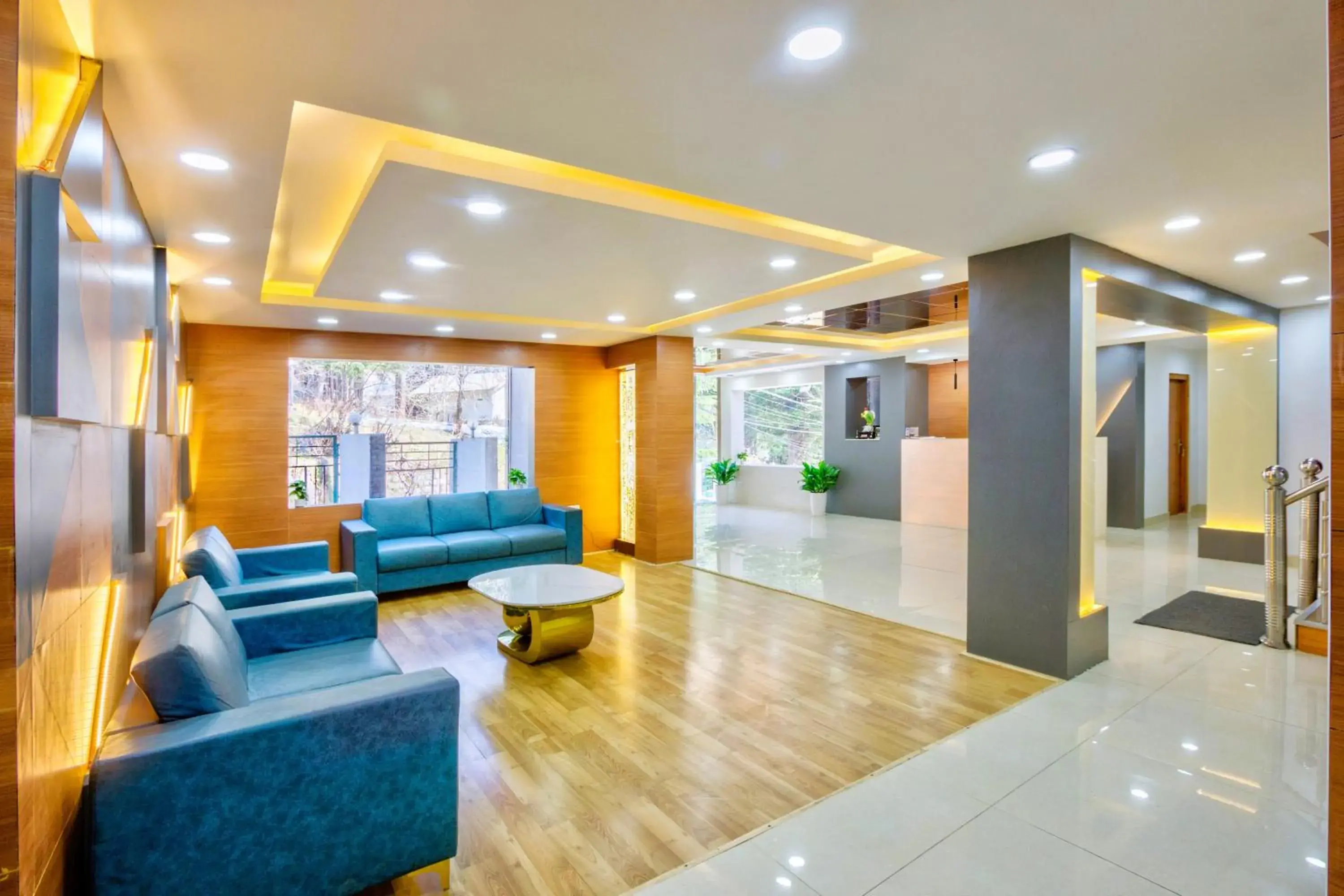 Lobby or reception in Hotel Greenfields Lobby or reception in Hotel Greenfields