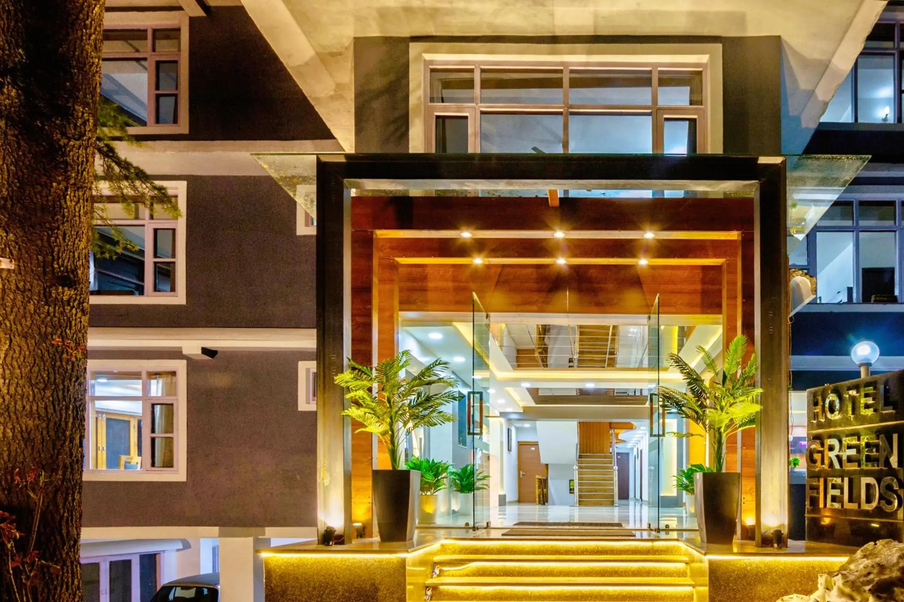 Facade/entrance in Hotel Greenfields Facade/entrance in Hotel Greenfields