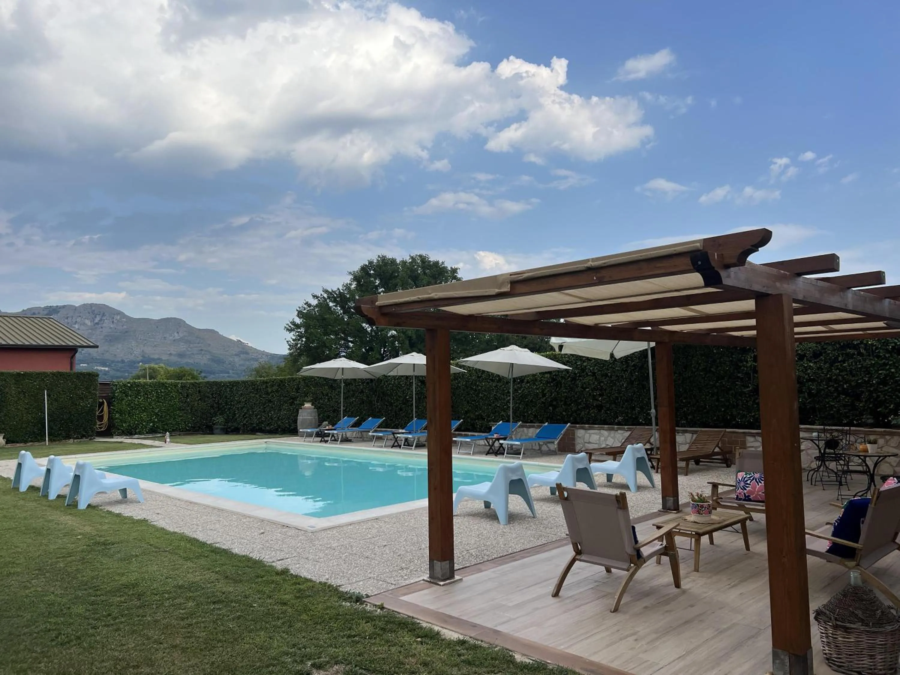 Swimming pool in B&B Colle Cucchiara
