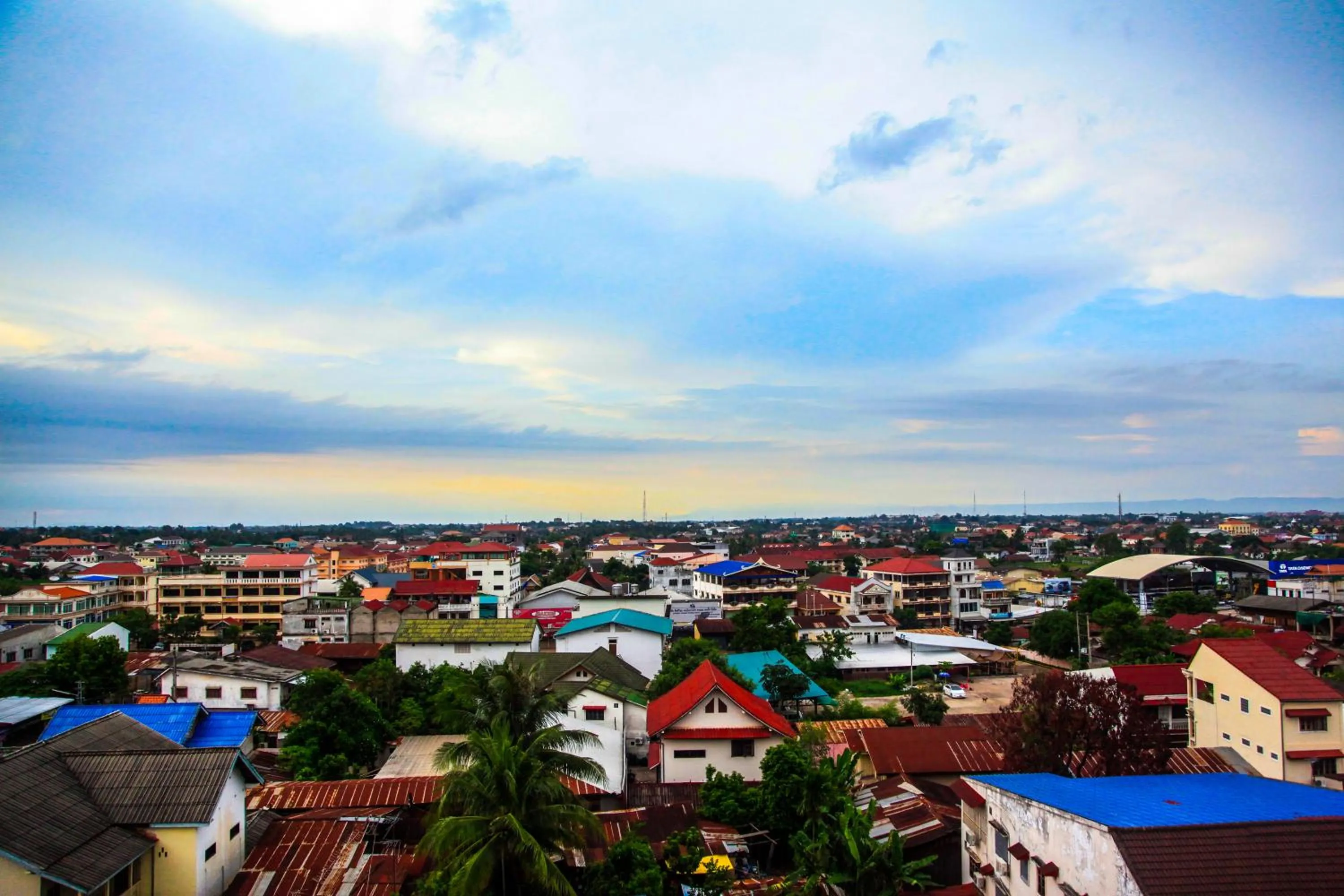 Area and facilities in Douangchan Plaza Hotel