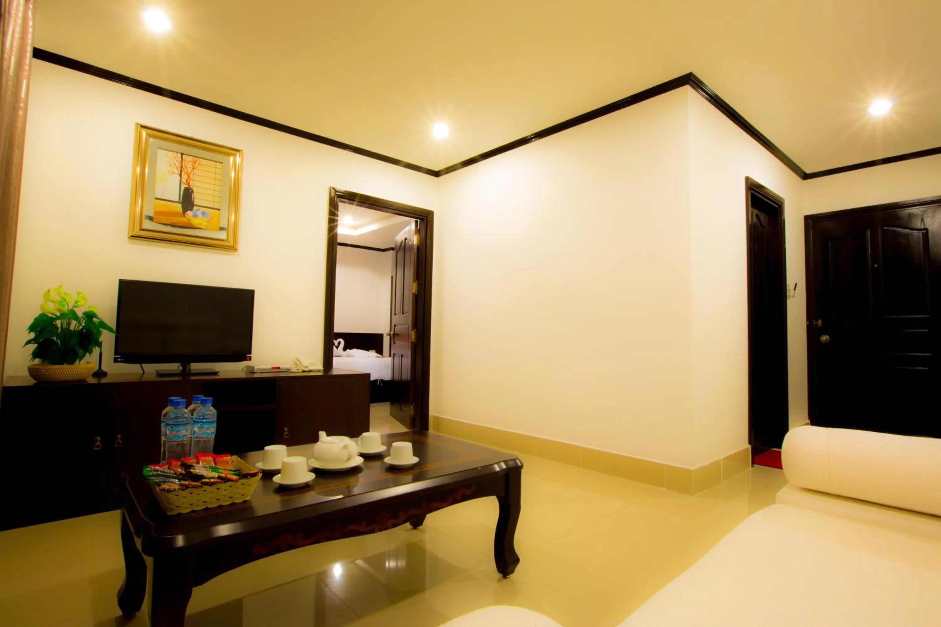 TV and multimedia in Douangchan Plaza Hotel