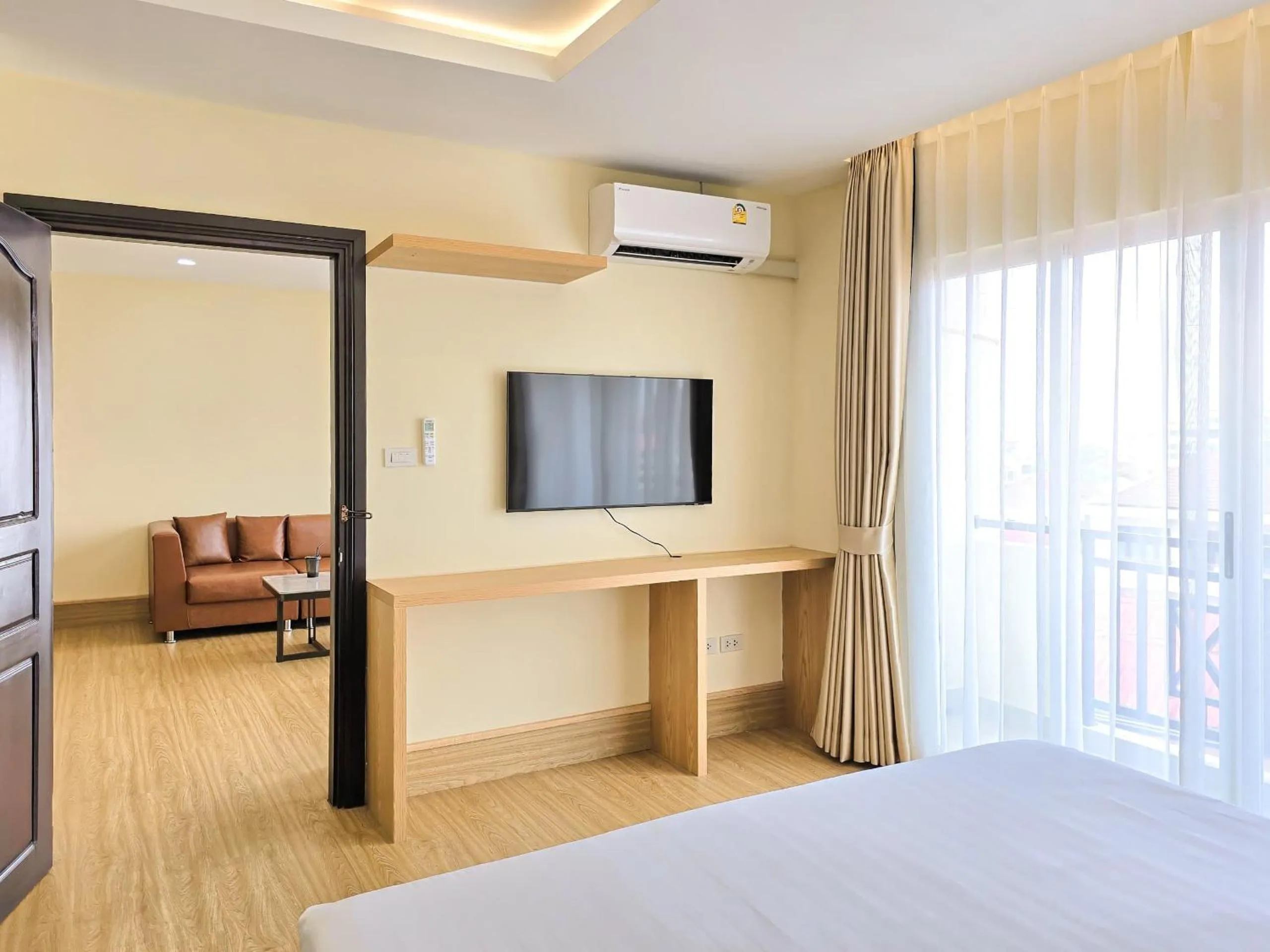 Photo of the whole room in Douangchan Plaza Hotel