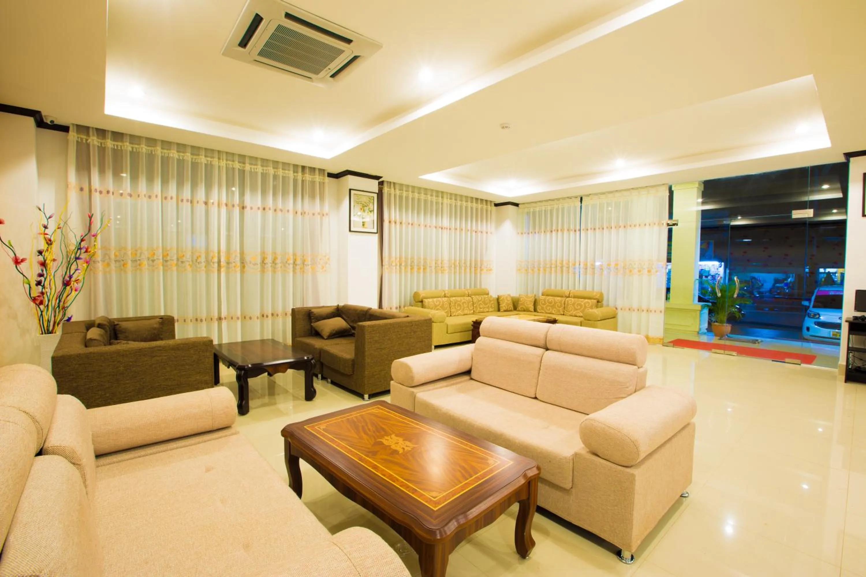 Lobby or reception in Douangchan Plaza Hotel