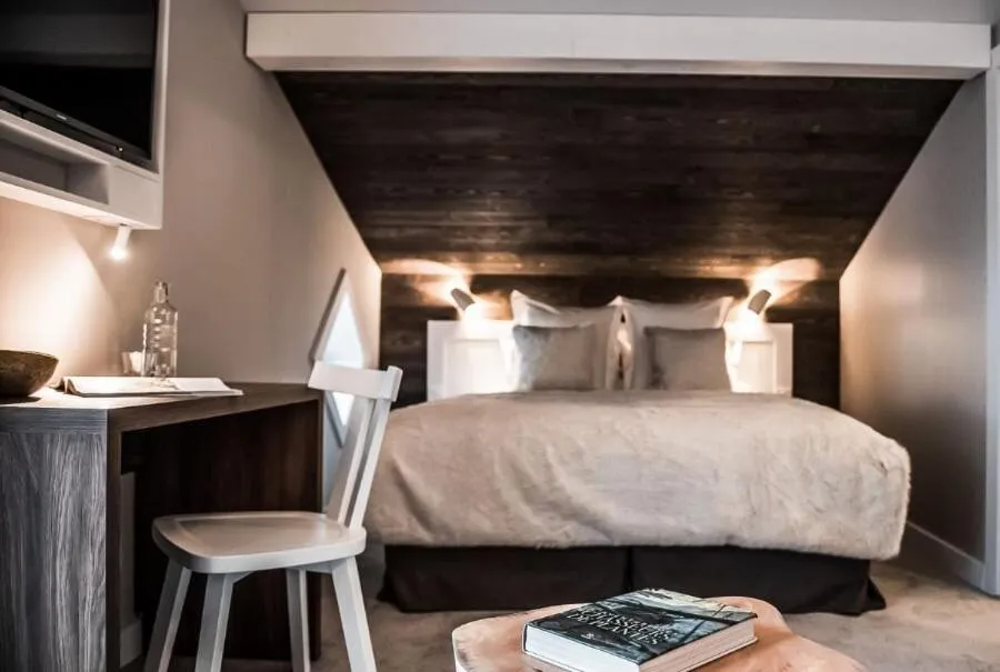 Bedroom in Chalet hôtel le Whymper