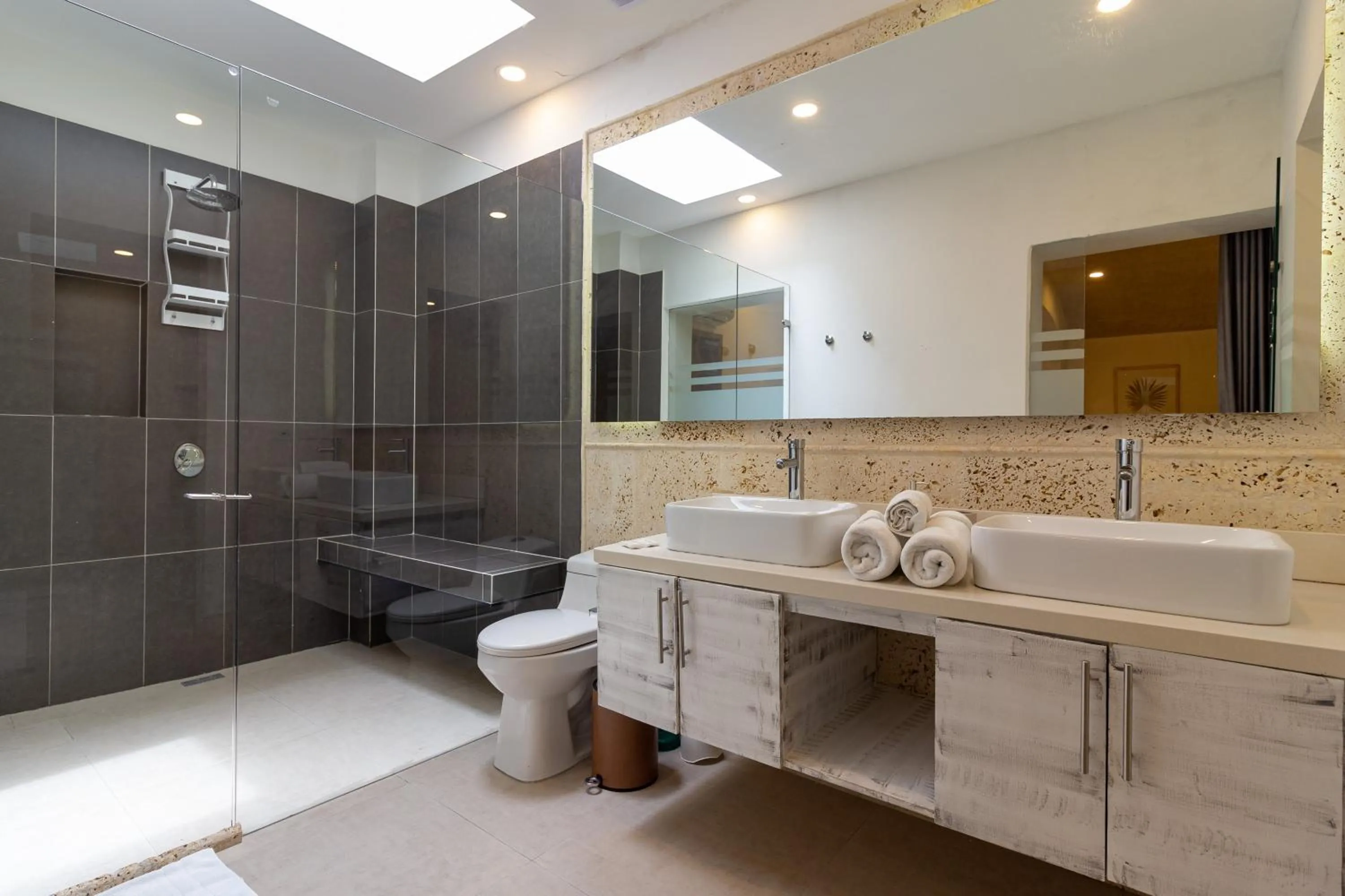 Bathroom in Cartagena Suites de Manga