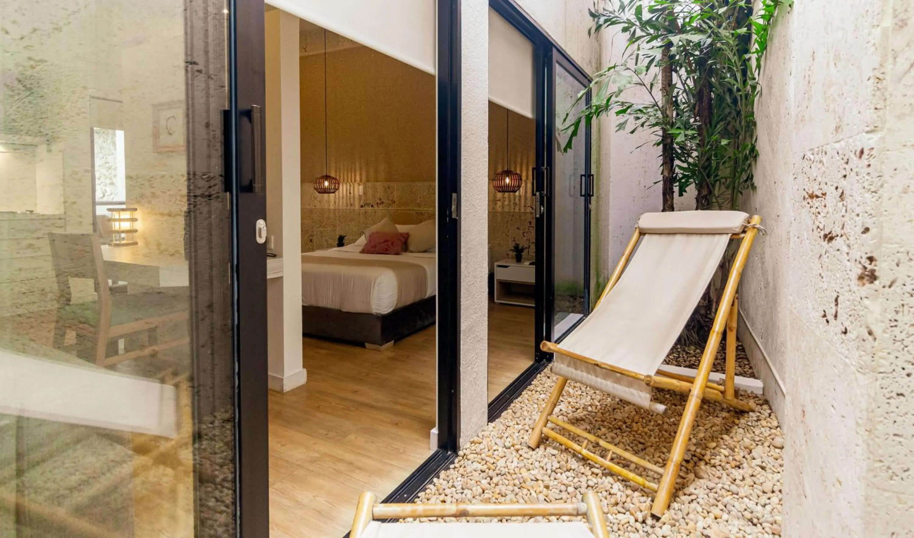 Photo of the whole room, Bed in Cartagena Suites de Manga