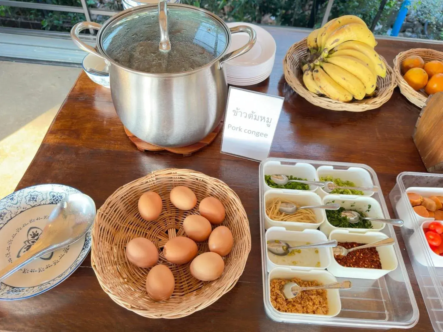 Food and drinks in Oasis Phamee Food and drinks in Oasis Phamee