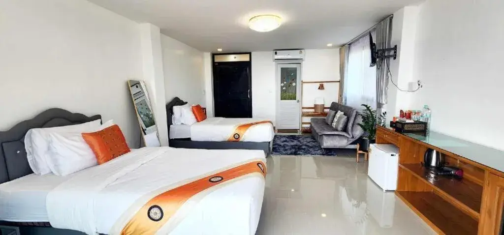 Bed in Oasis Phamee Bed in Oasis Phamee