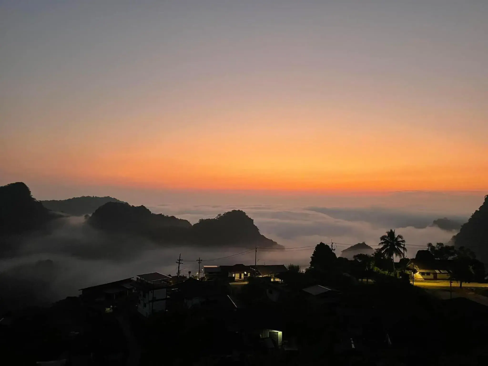 Mountain view in Oasis Phamee Mountain view in Oasis Phamee