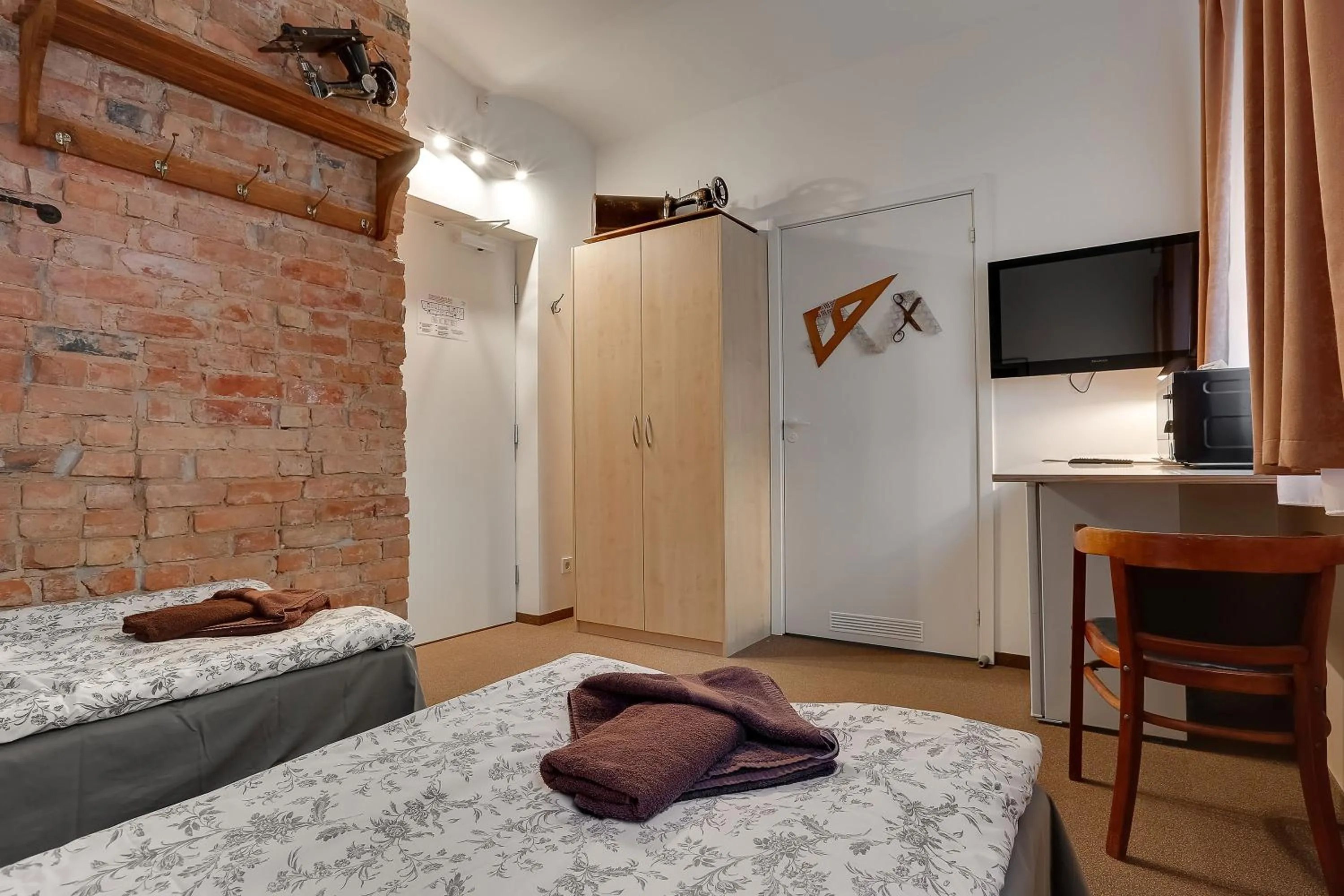 Bed in Janne Hotel with Self Check-in