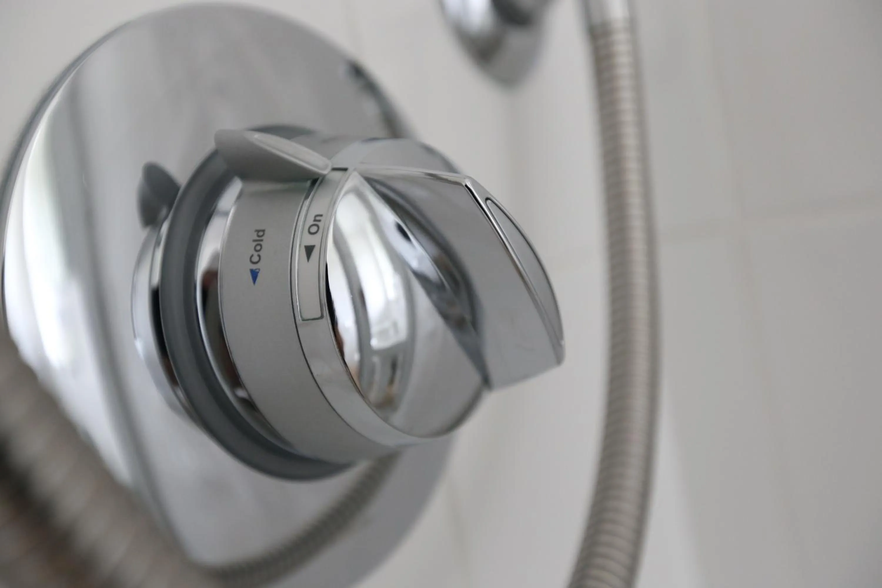 Bathroom in Corner House Hotel Gatwick with bookable Holiday parking