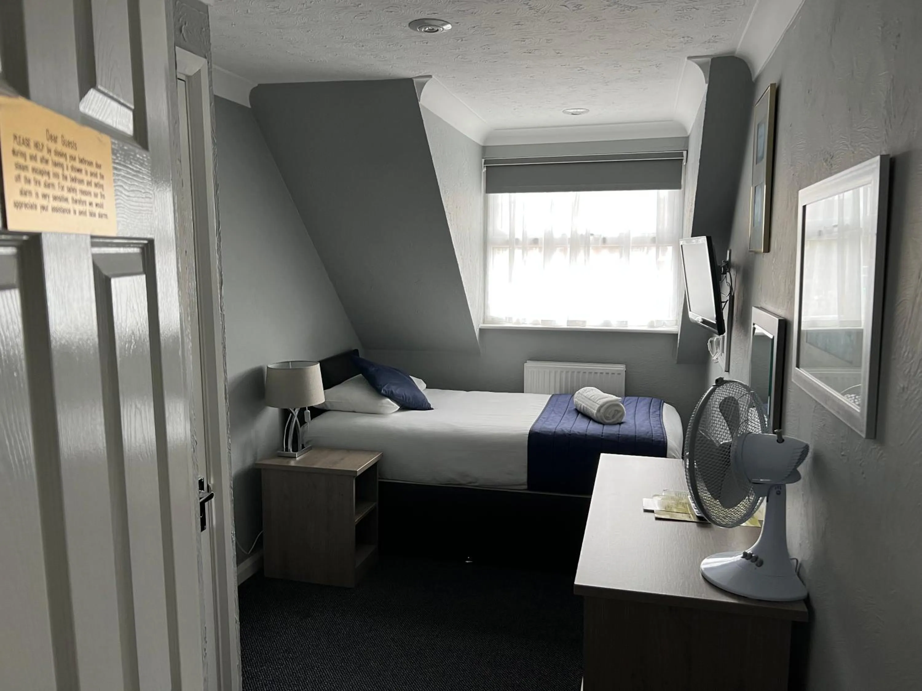 Bedroom, Bed in Corner House Hotel Gatwick with bookable Holiday parking
