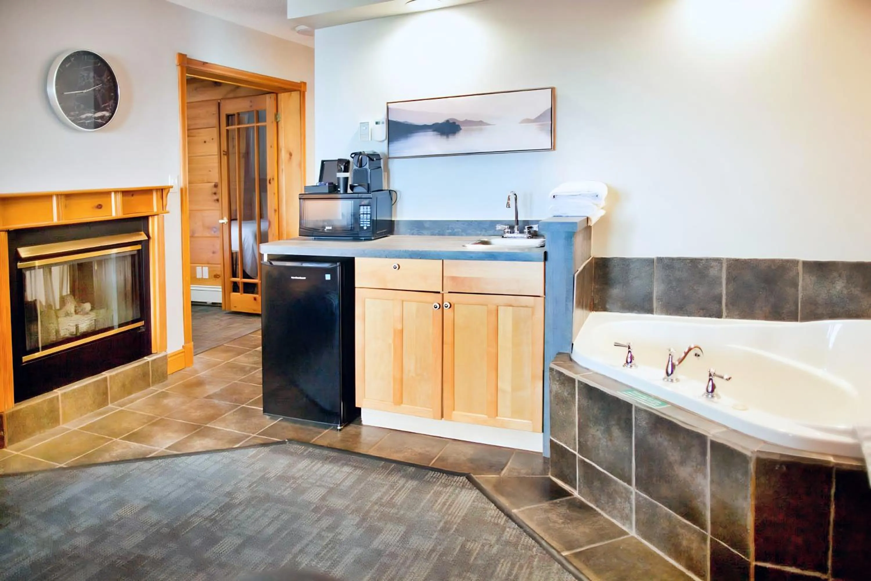 Hot Tub in Terrace Suites