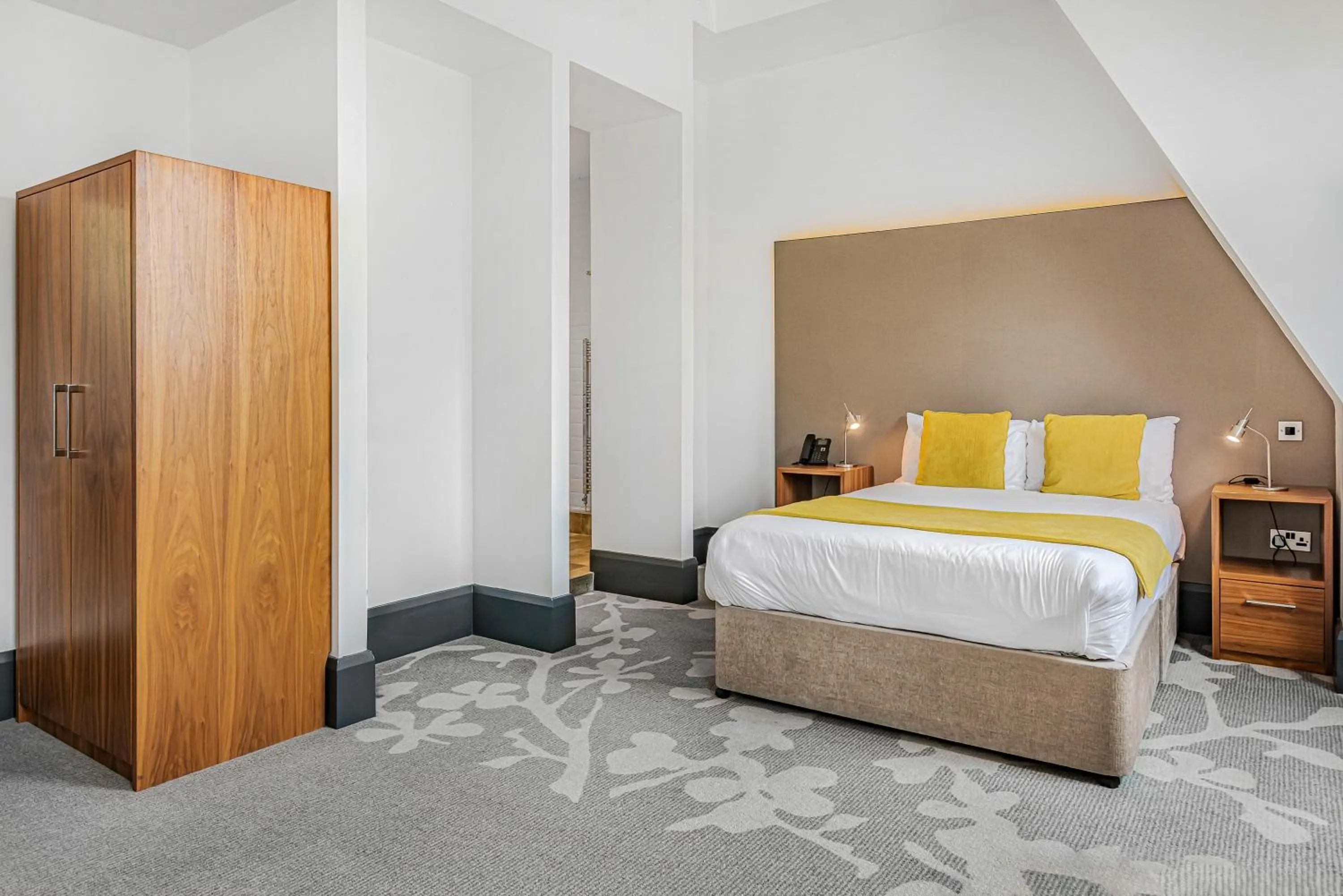 Bedroom, Bed in The Ainscow Hotel