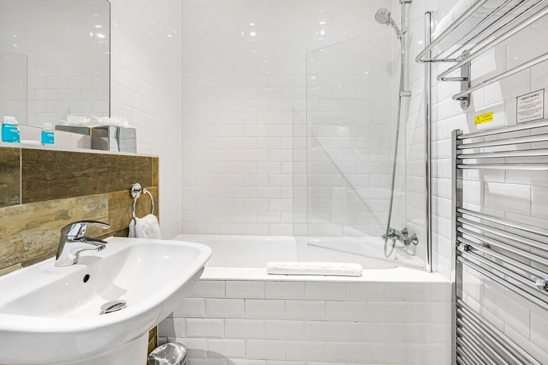 Bathroom in The Ainscow Hotel