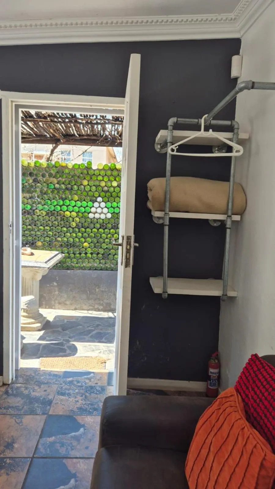 44 on Ennis Guest Lodge and Restaurant -