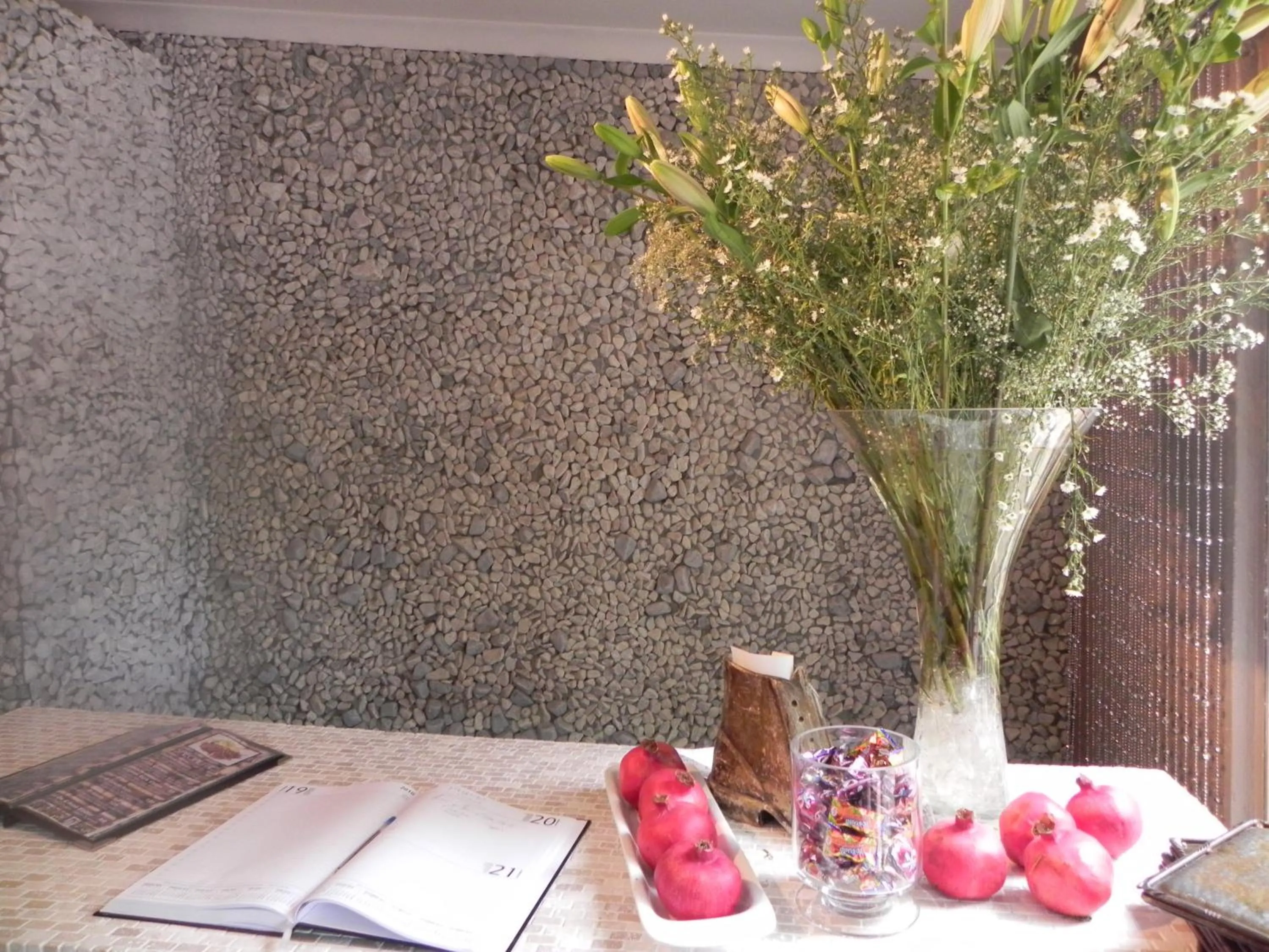 Day in 44 on Ennis Guest Lodge and Restaurant -