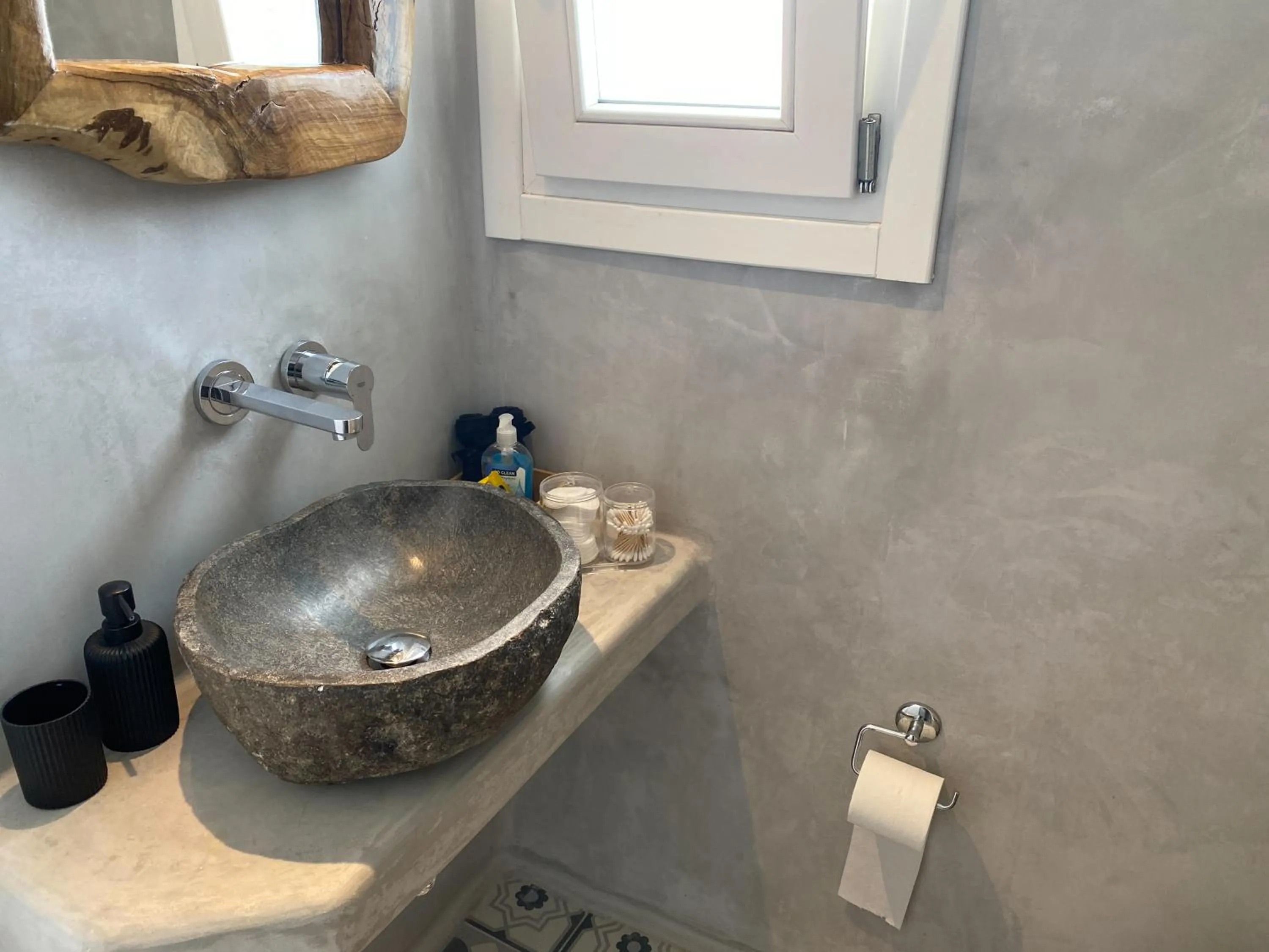 Bathroom in Casa Centro Suites Mykonos