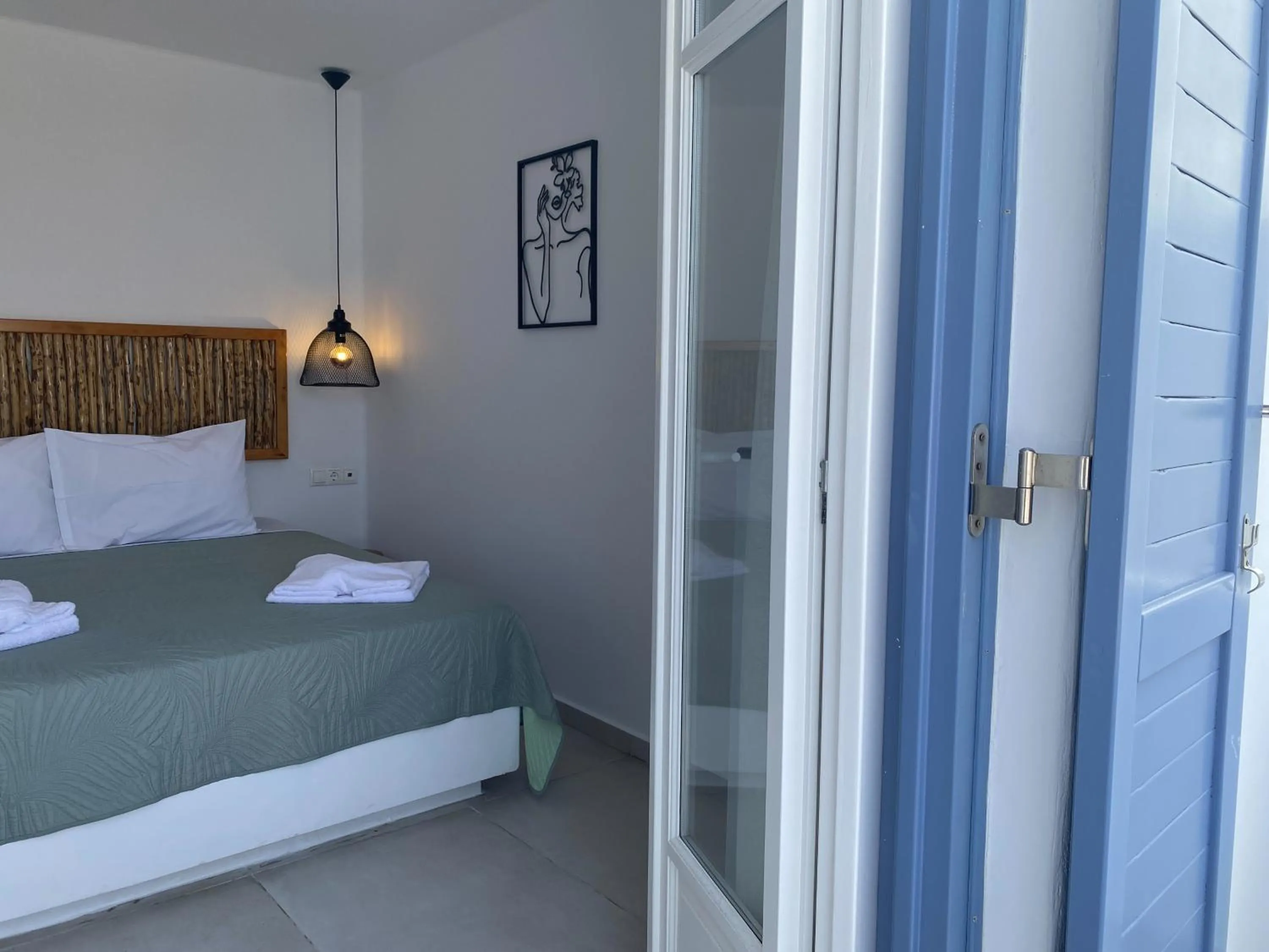 Bedroom, Bed in Casa Centro Suites Mykonos