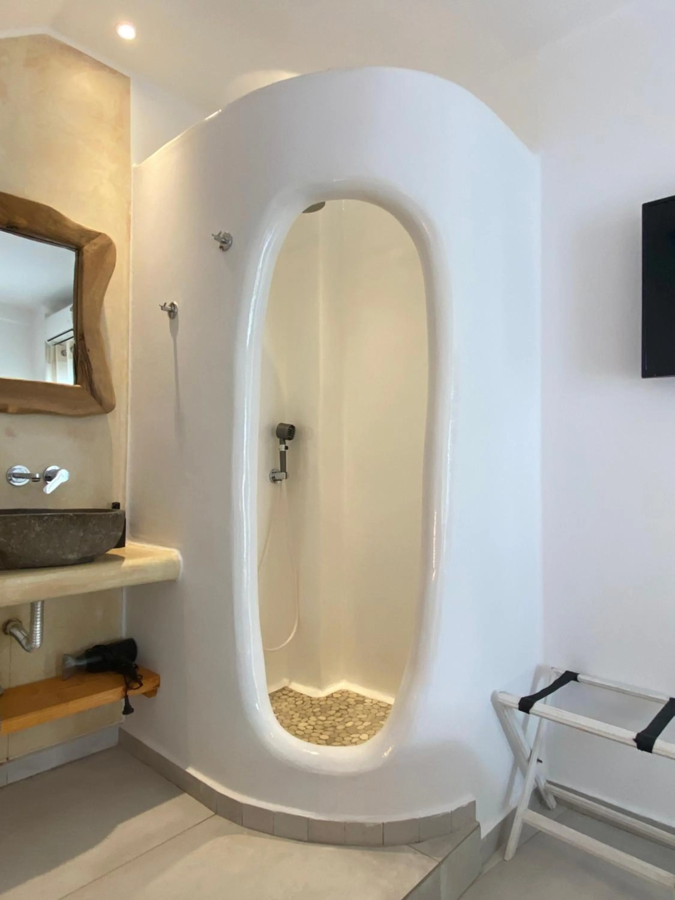 Shower in Casa Centro Suites Mykonos