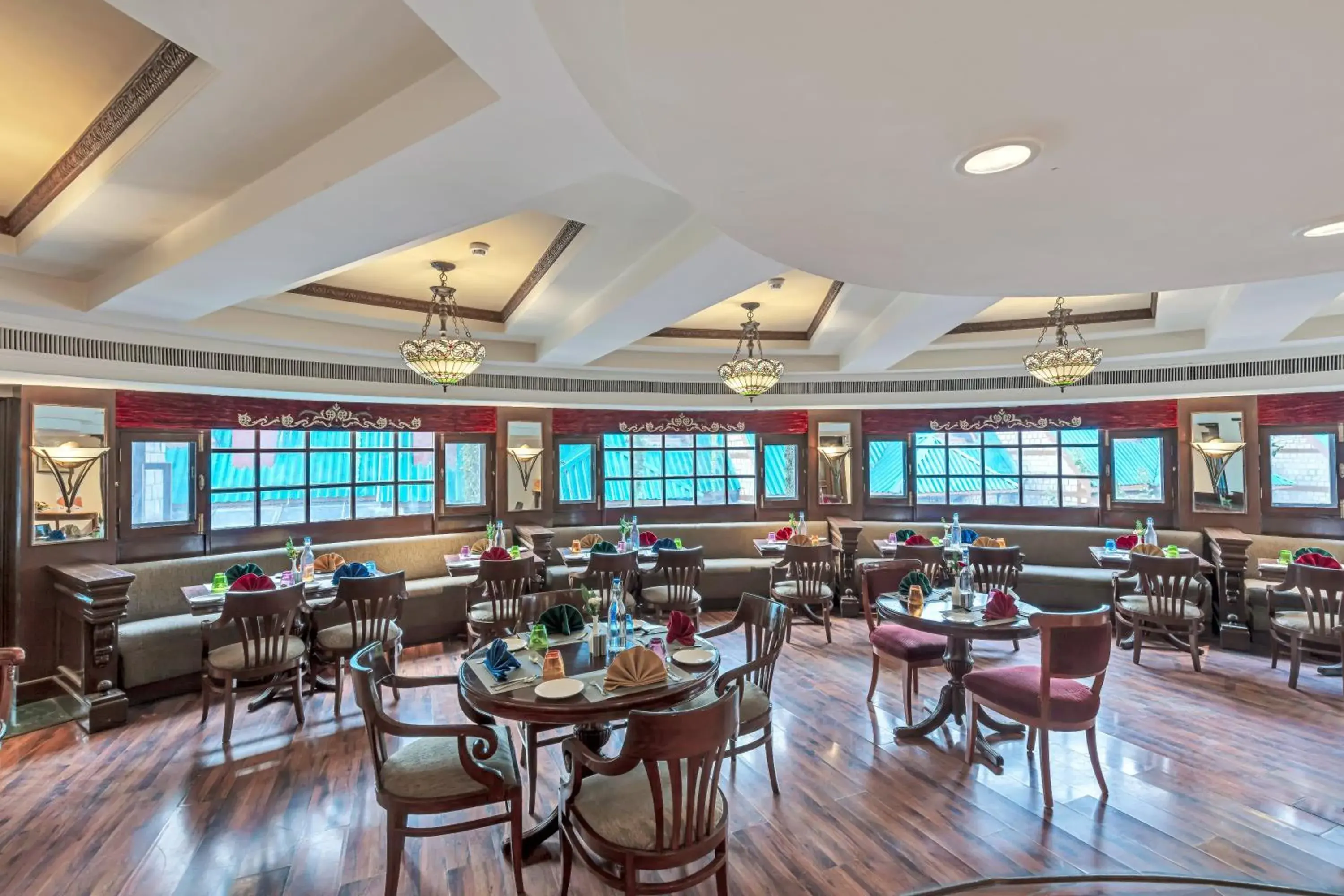 Restaurant/places to eat in Club Mahindra White Meadows Manali Restaurant/places to eat in Club Mahindra White Meadows Manali