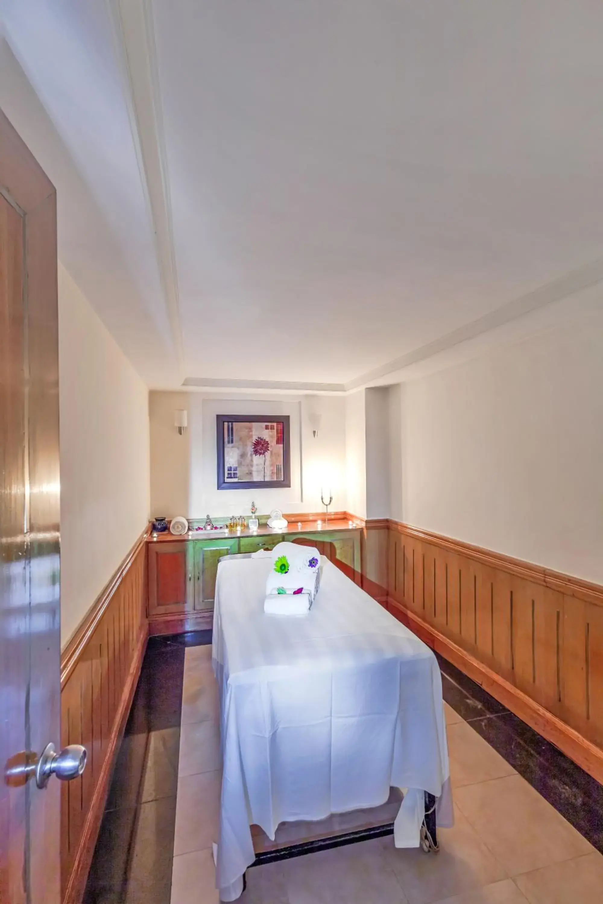 Spa and wellness centre/facilities, Bed in Club Mahindra White Meadows Manali Spa and wellness centre/facilities, Bed in Club Mahindra White Meadows Manali