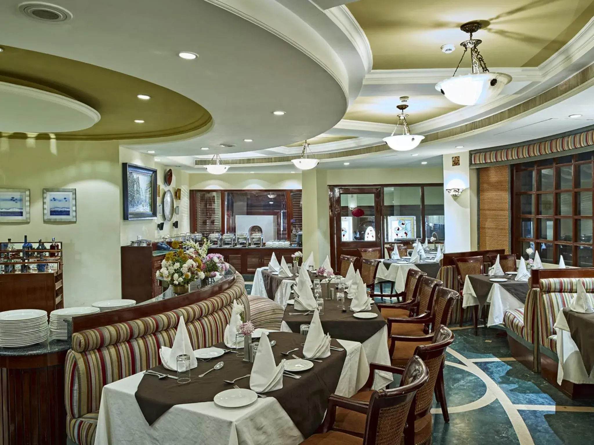 Restaurant/places to eat in Club Mahindra White Meadows Manali Restaurant/places to eat in Club Mahindra White Meadows Manali