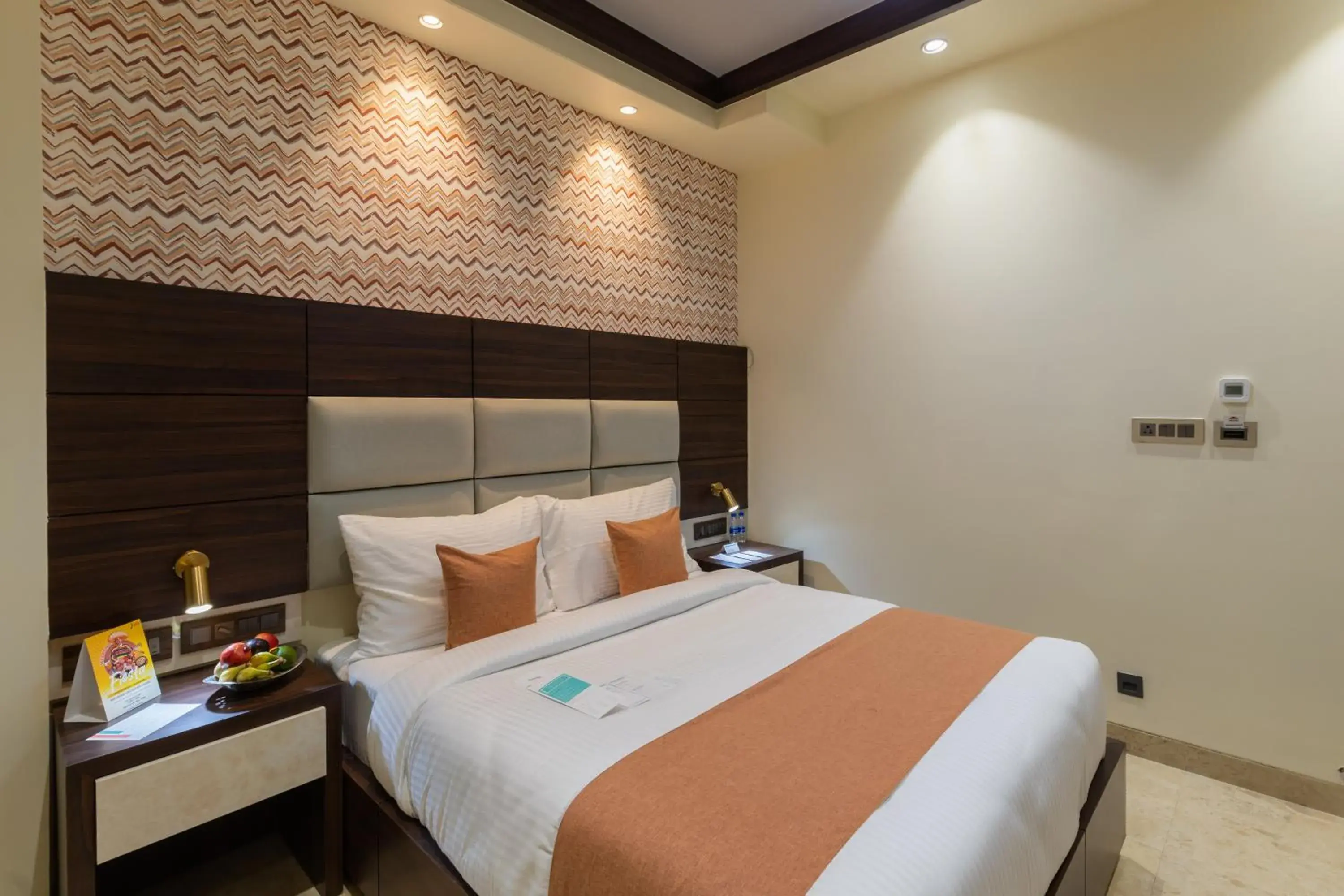 Standard King Room in Royal Rawal - Luxury Boutique Hotel Standard King Room in Royal Rawal - Luxury Boutique Hotel