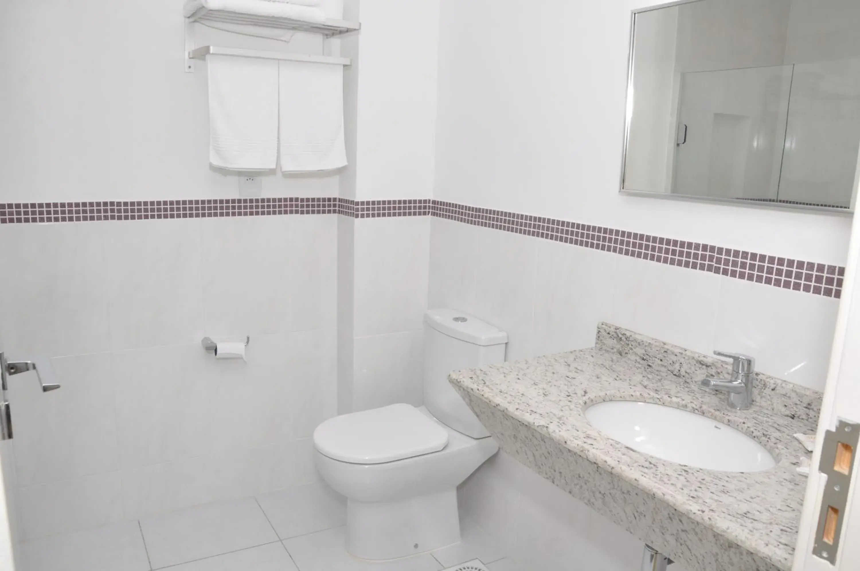 Bathroom in Hotel Alvorada Bathroom in Hotel Alvorada